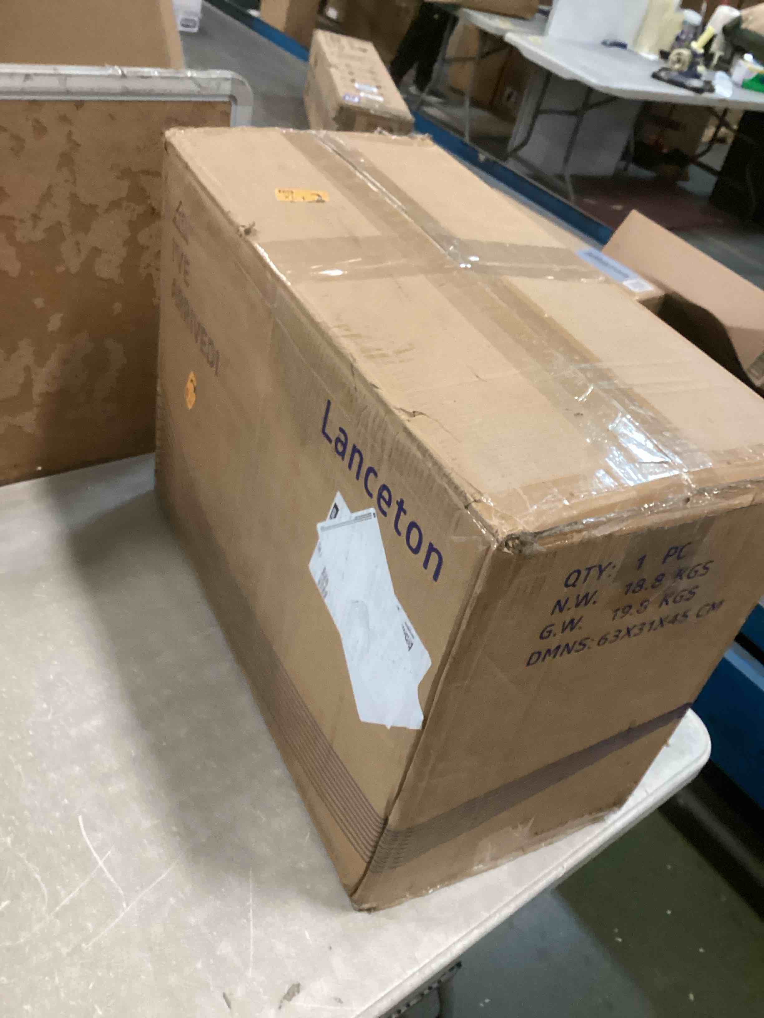 https://s3.amazonaws.com/lotting-images-prod/bidfta/GRA1972527_1737380010676.jpeg