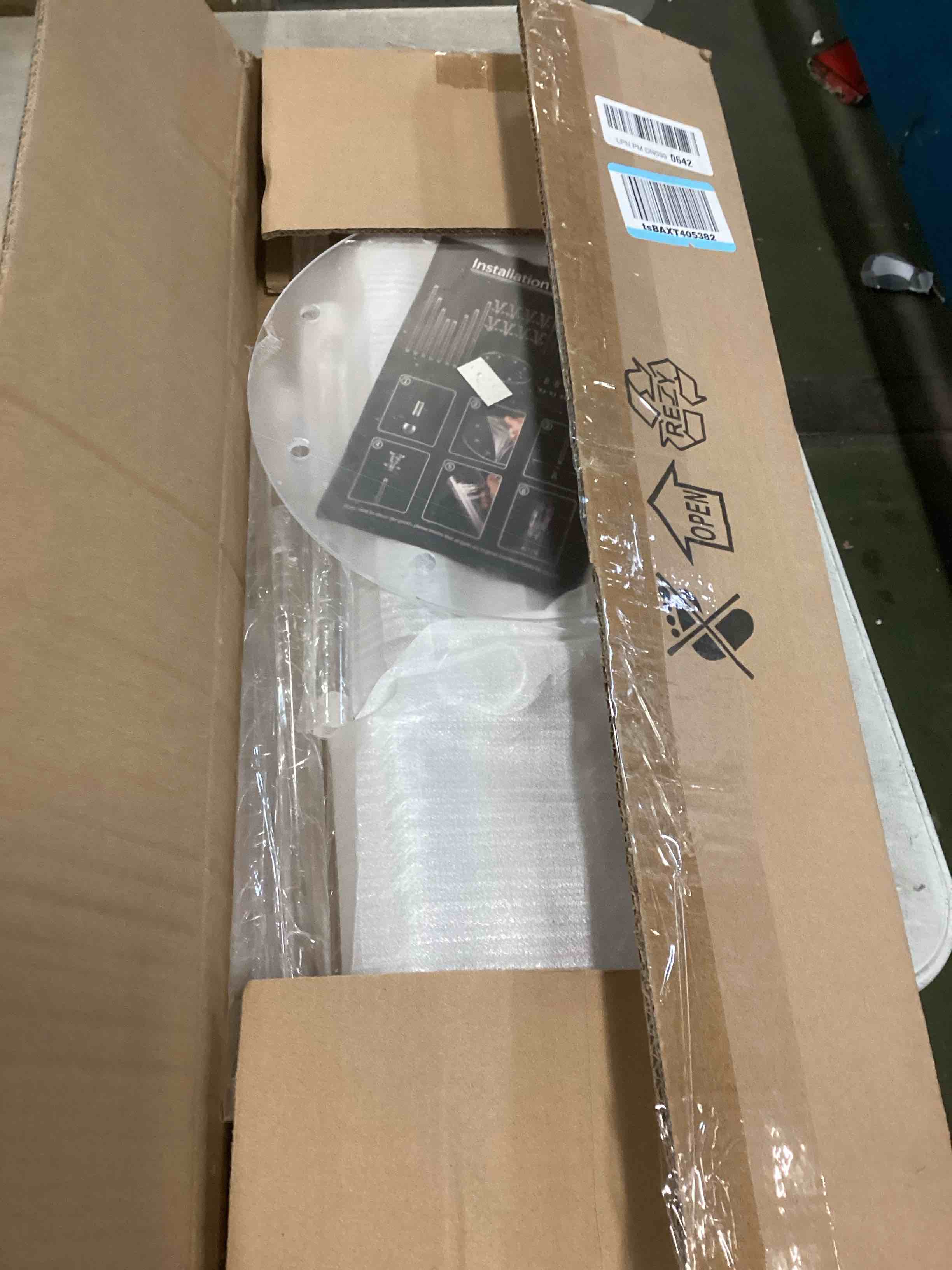 https://s3.amazonaws.com/lotting-images-prod/bidfta/GRA1972644_1737390574183.jpeg