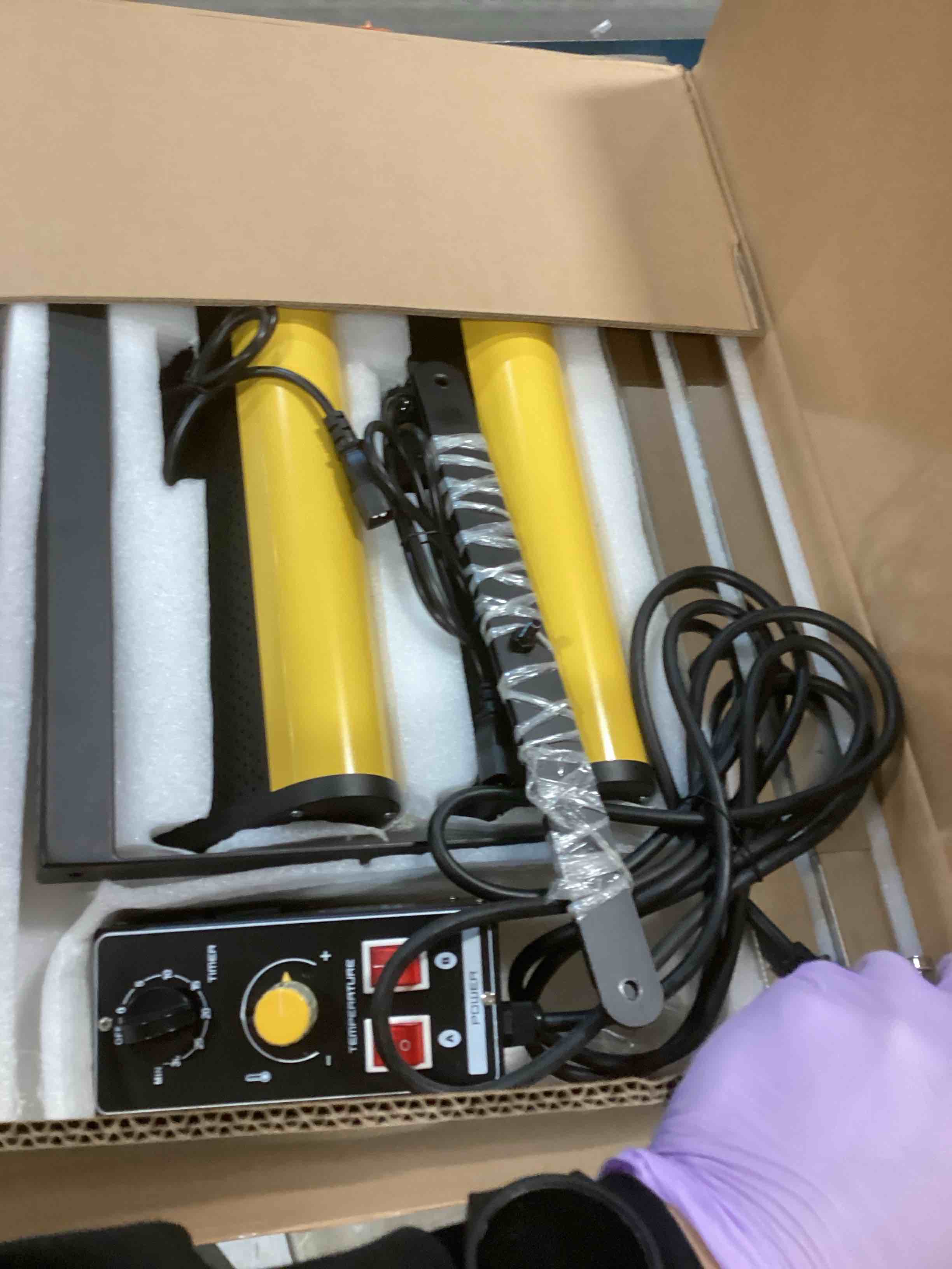 https://s3.amazonaws.com/lotting-images-prod/bidfta/GRA1972961_1737464294666.jpeg
