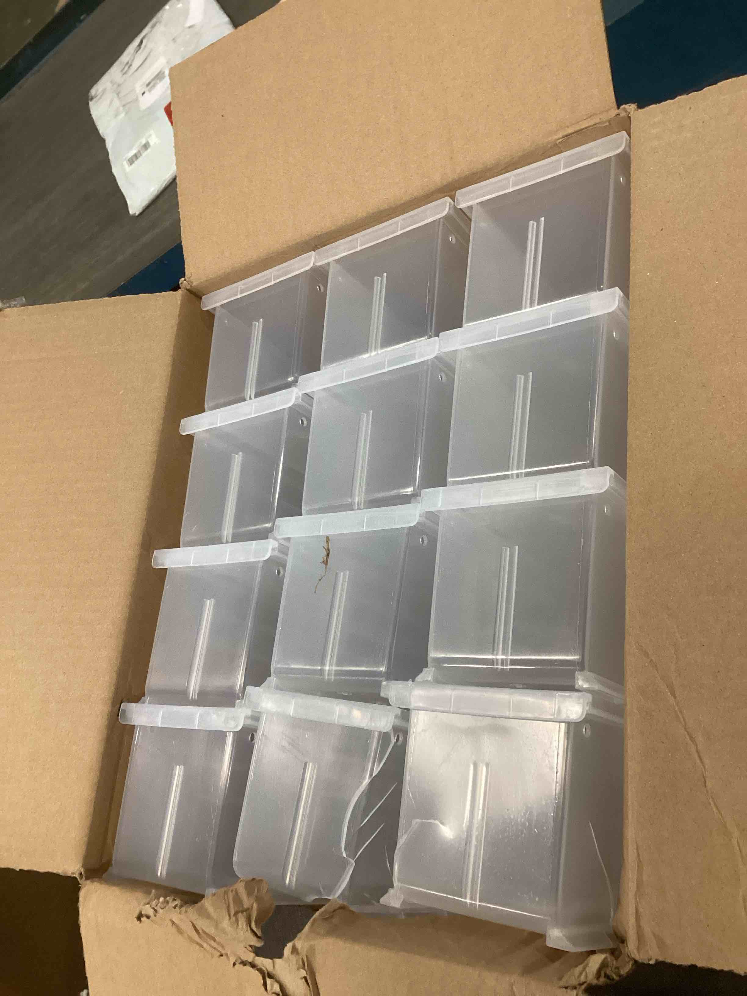 https://s3.amazonaws.com/lotting-images-prod/bidfta/GRA1973478_1737563153671.jpeg