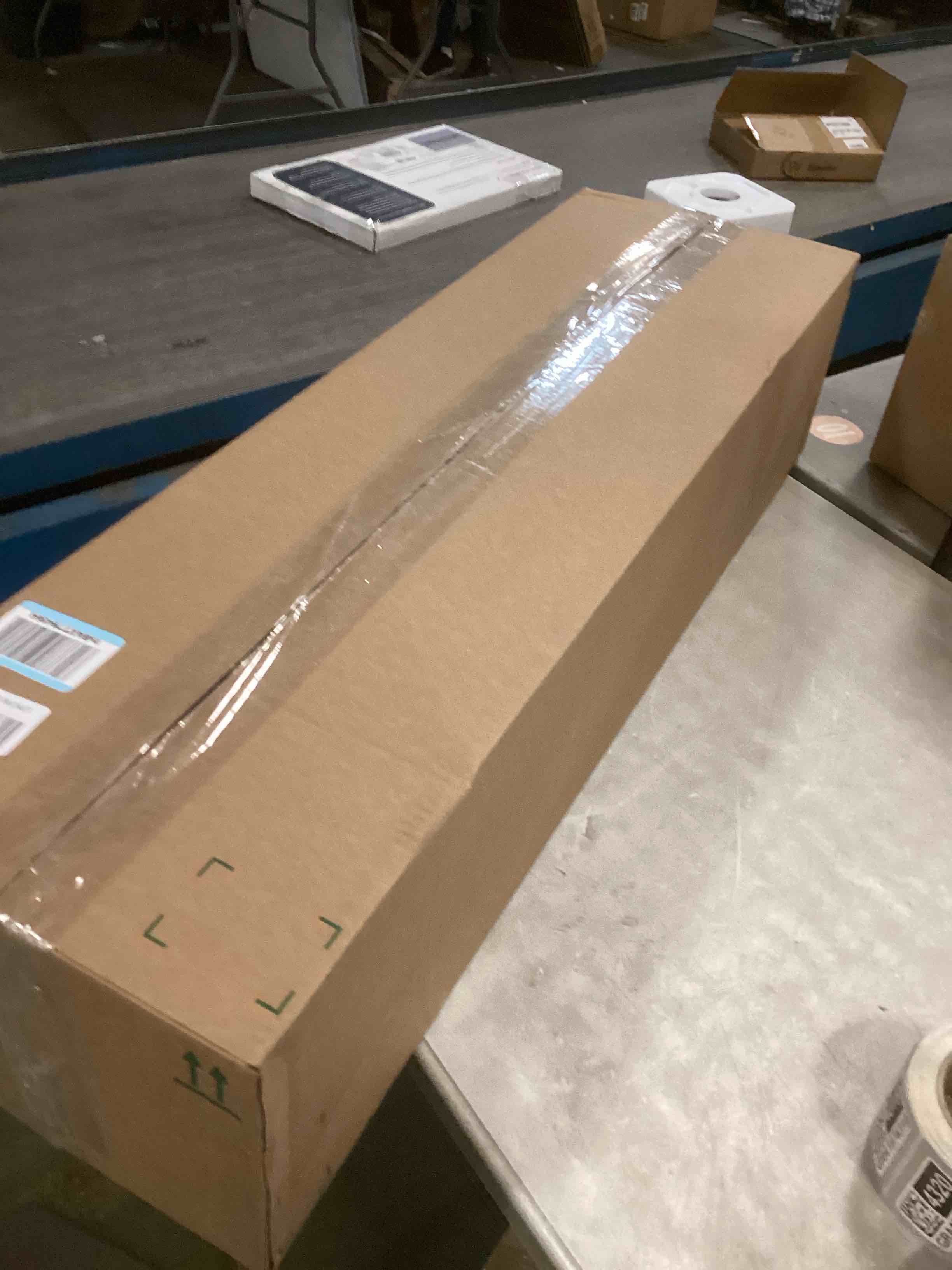 https://s3.amazonaws.com/lotting-images-prod/bidfta/GRA1974314_1737985407268.jpeg