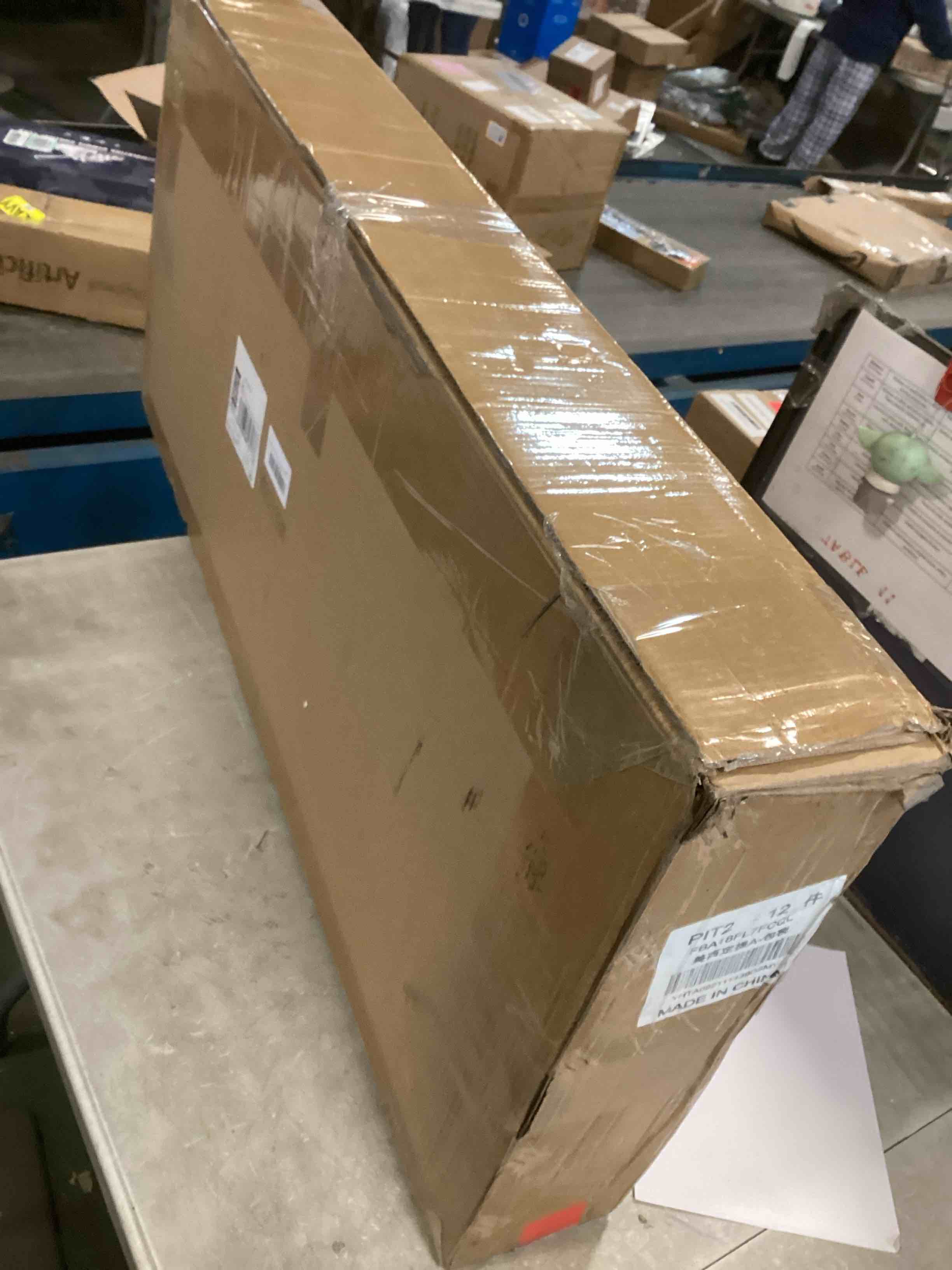https://s3.amazonaws.com/lotting-images-prod/bidfta/GRA1974459_1738003160172.jpeg