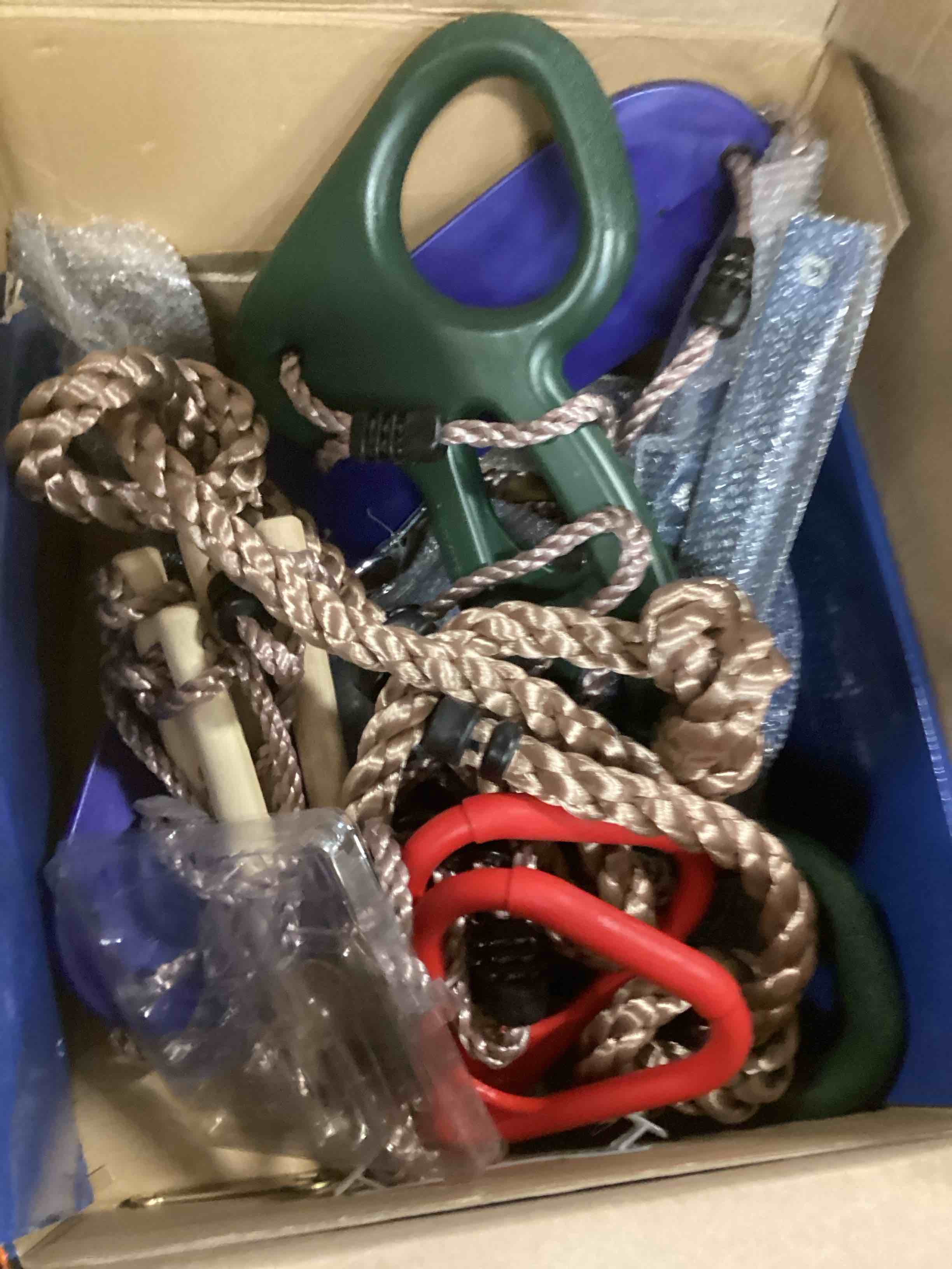 https://s3.amazonaws.com/lotting-images-prod/bidfta/GRA1974511_1738010312275.jpeg