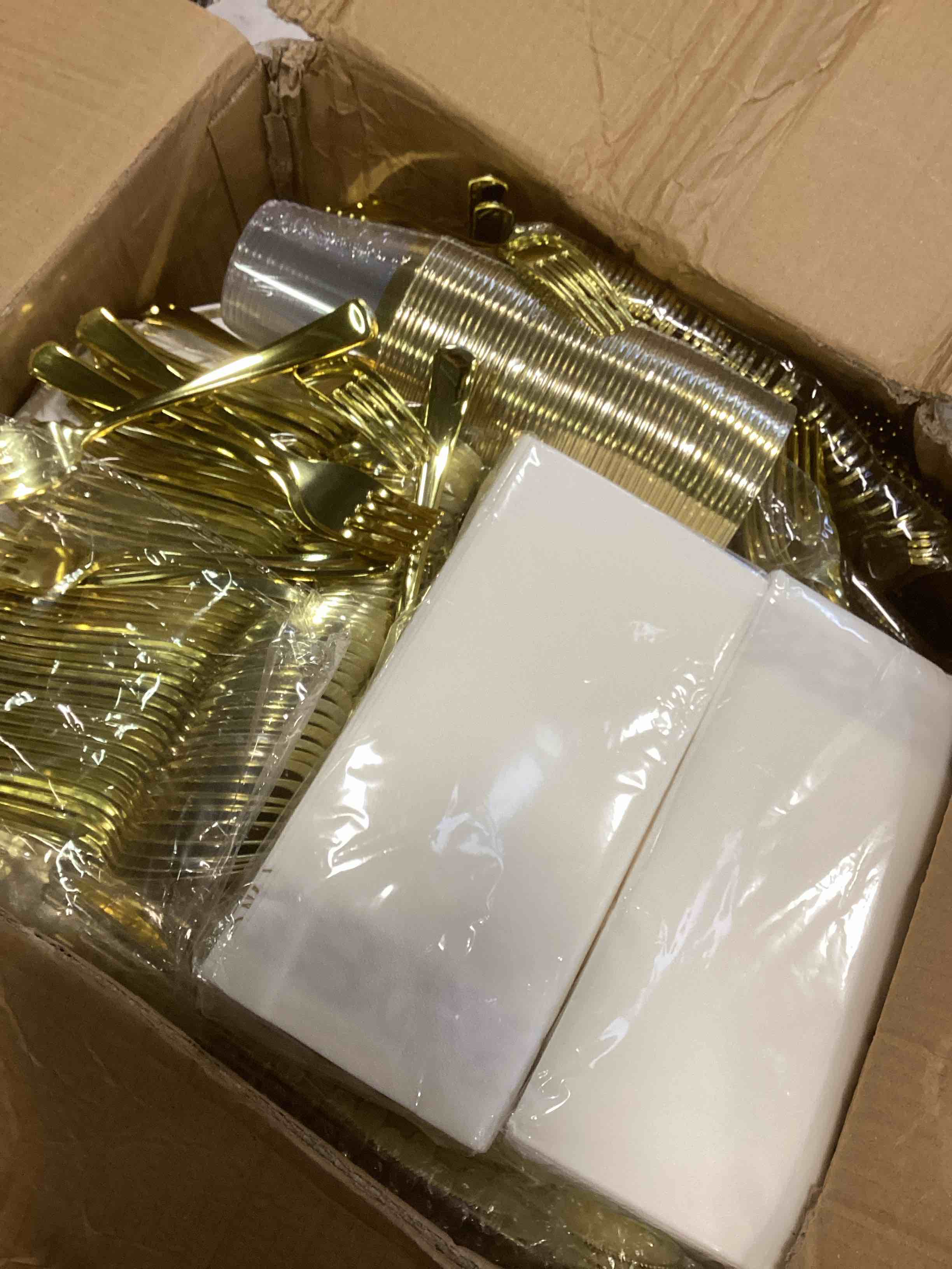 https://s3.amazonaws.com/lotting-images-prod/bidfta/GRA1975479_1739972148966.jpeg
