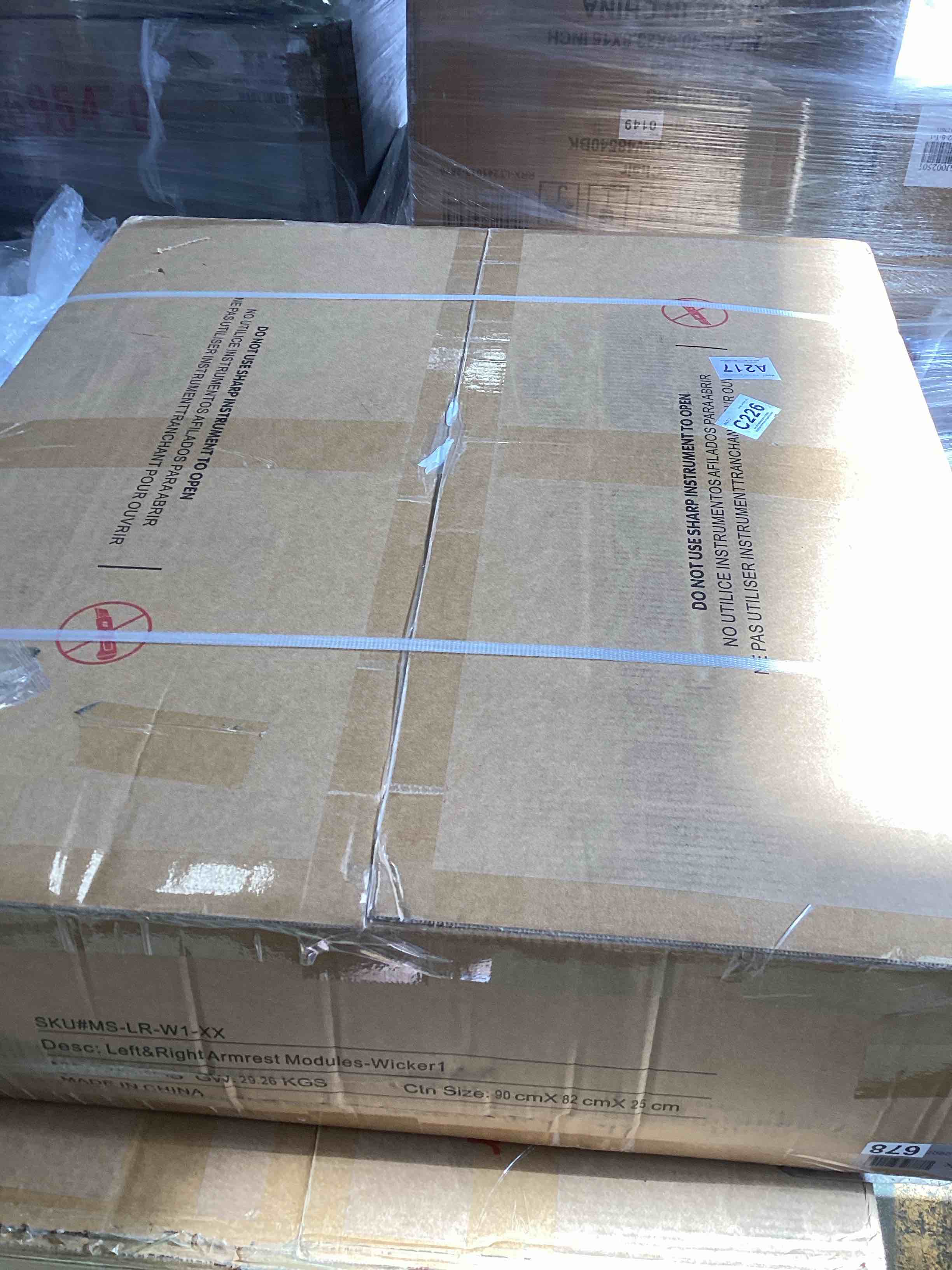 https://s3.amazonaws.com/lotting-images-prod/bidfta/GRA1977207_1741966843108.jpeg