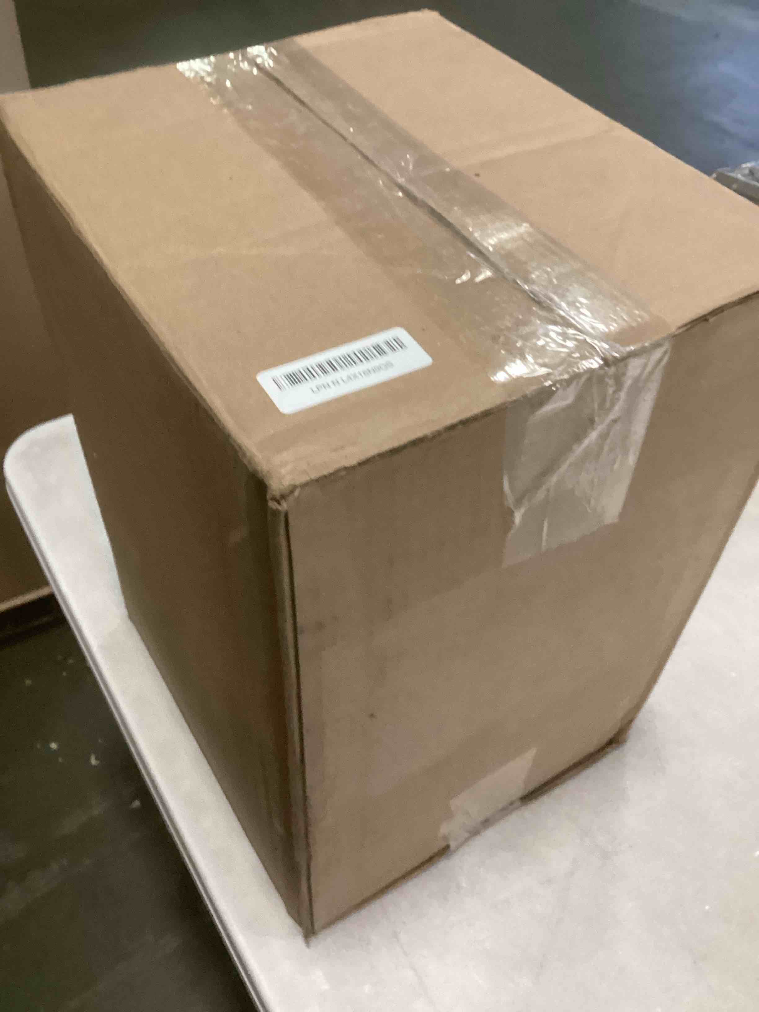 https://s3.amazonaws.com/lotting-images-prod/bidfta/GRA1977581_1742474946792.jpeg