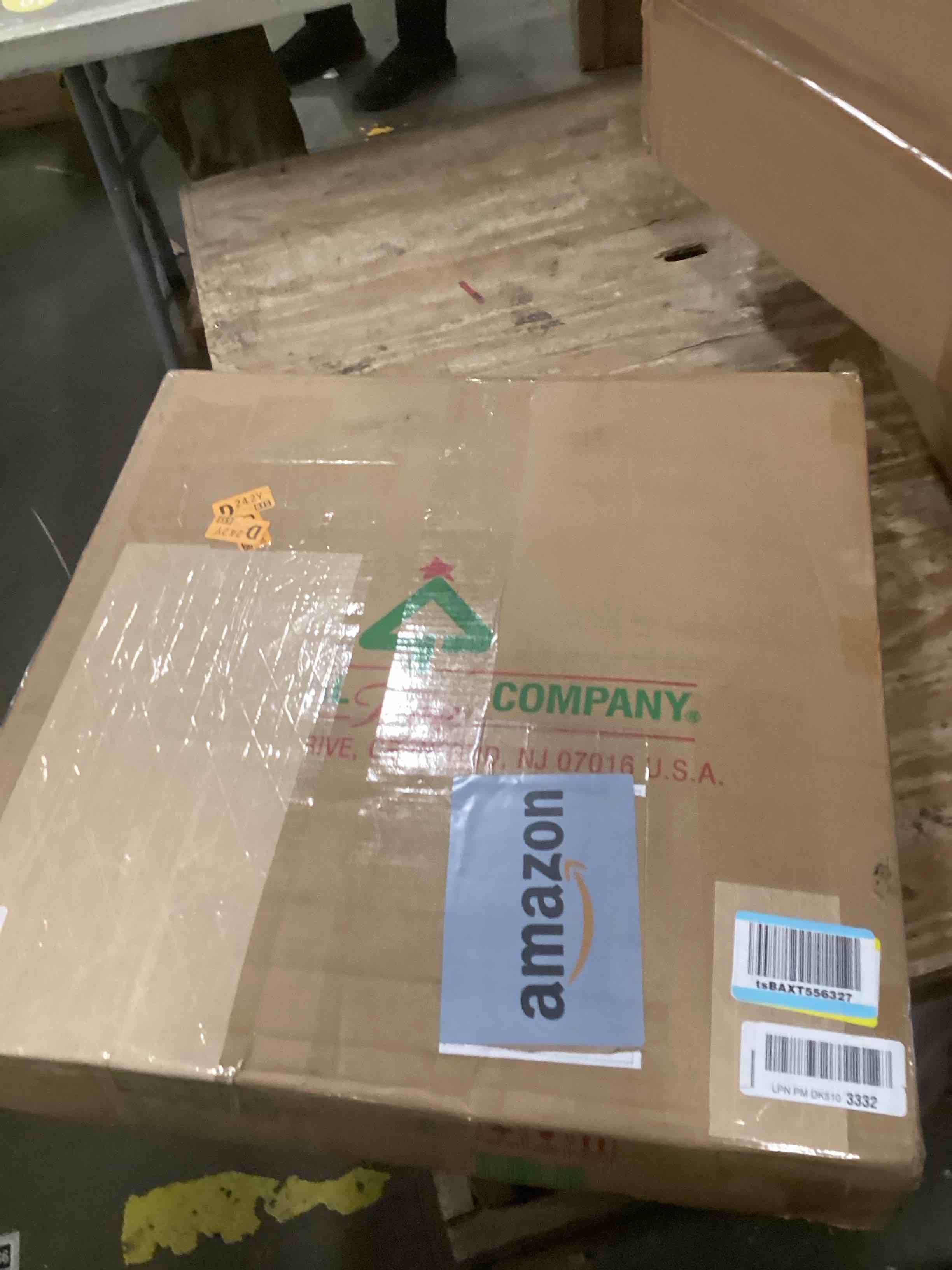 https://s3.amazonaws.com/lotting-images-prod/bidfta/GRA1978329_1737044490556.jpeg