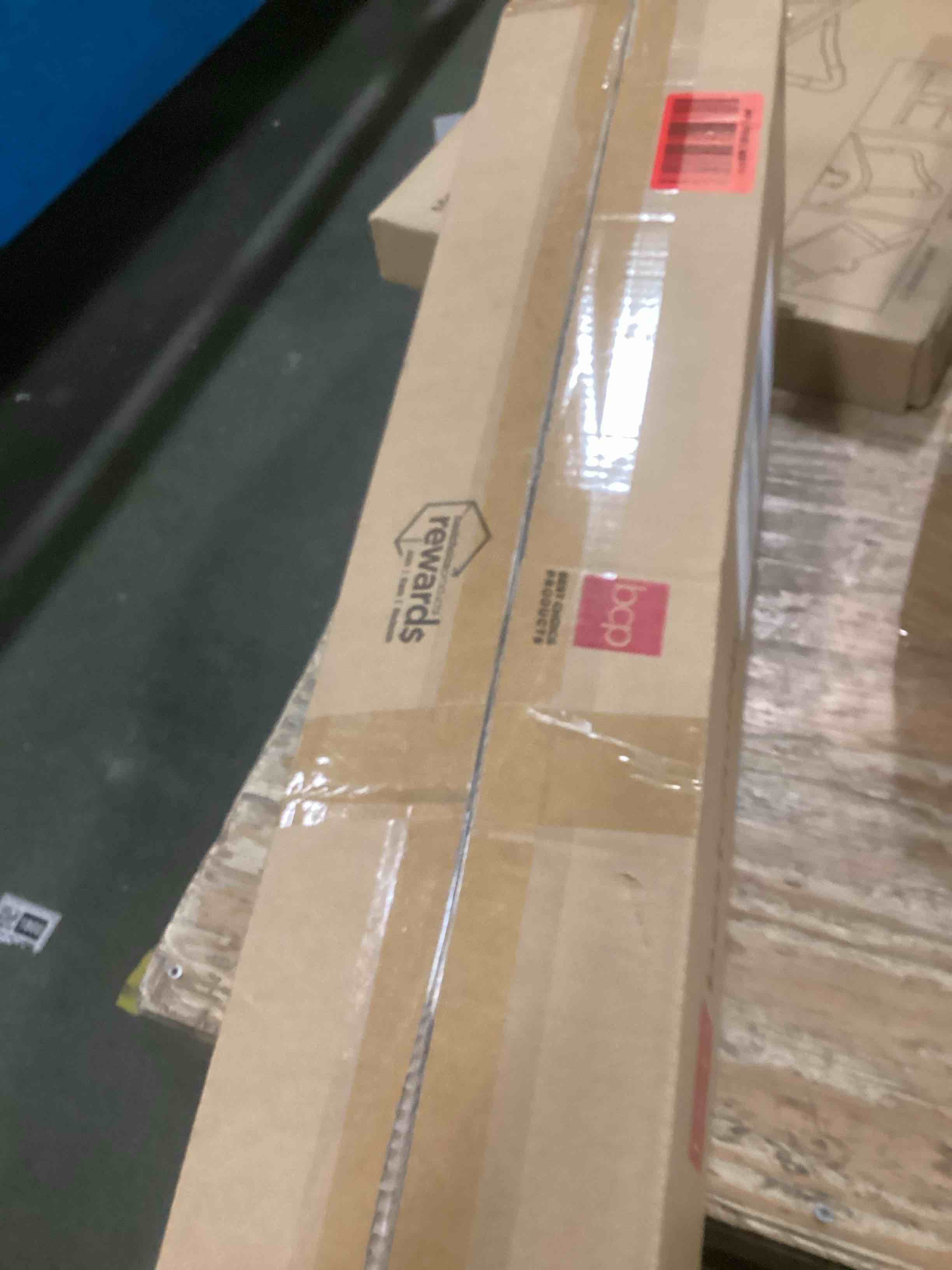 https://s3.amazonaws.com/lotting-images-prod/bidfta/GRA1978494_1737117243858.jpeg