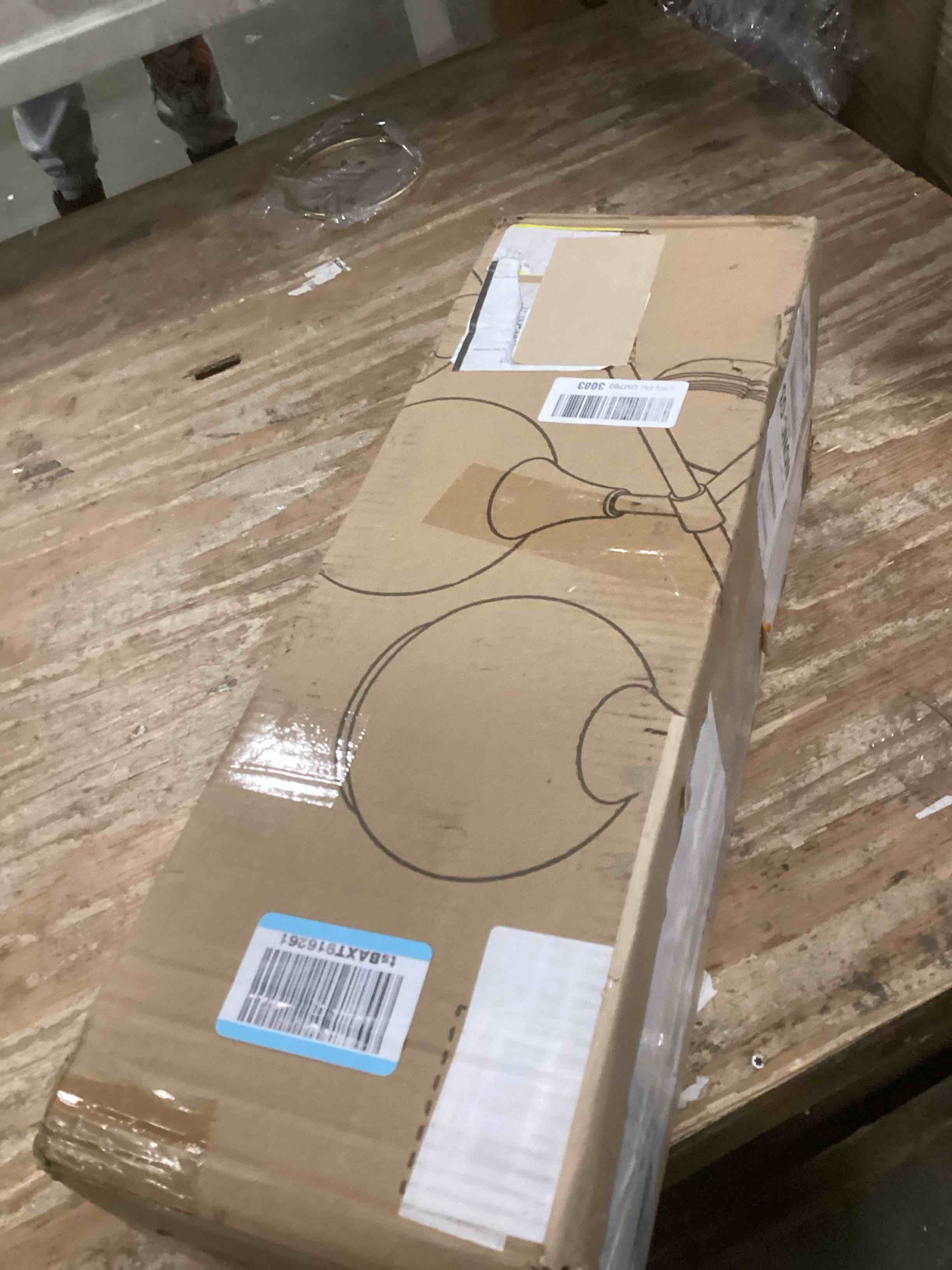 https://s3.amazonaws.com/lotting-images-prod/bidfta/GRA1978533_1737121147370.jpeg