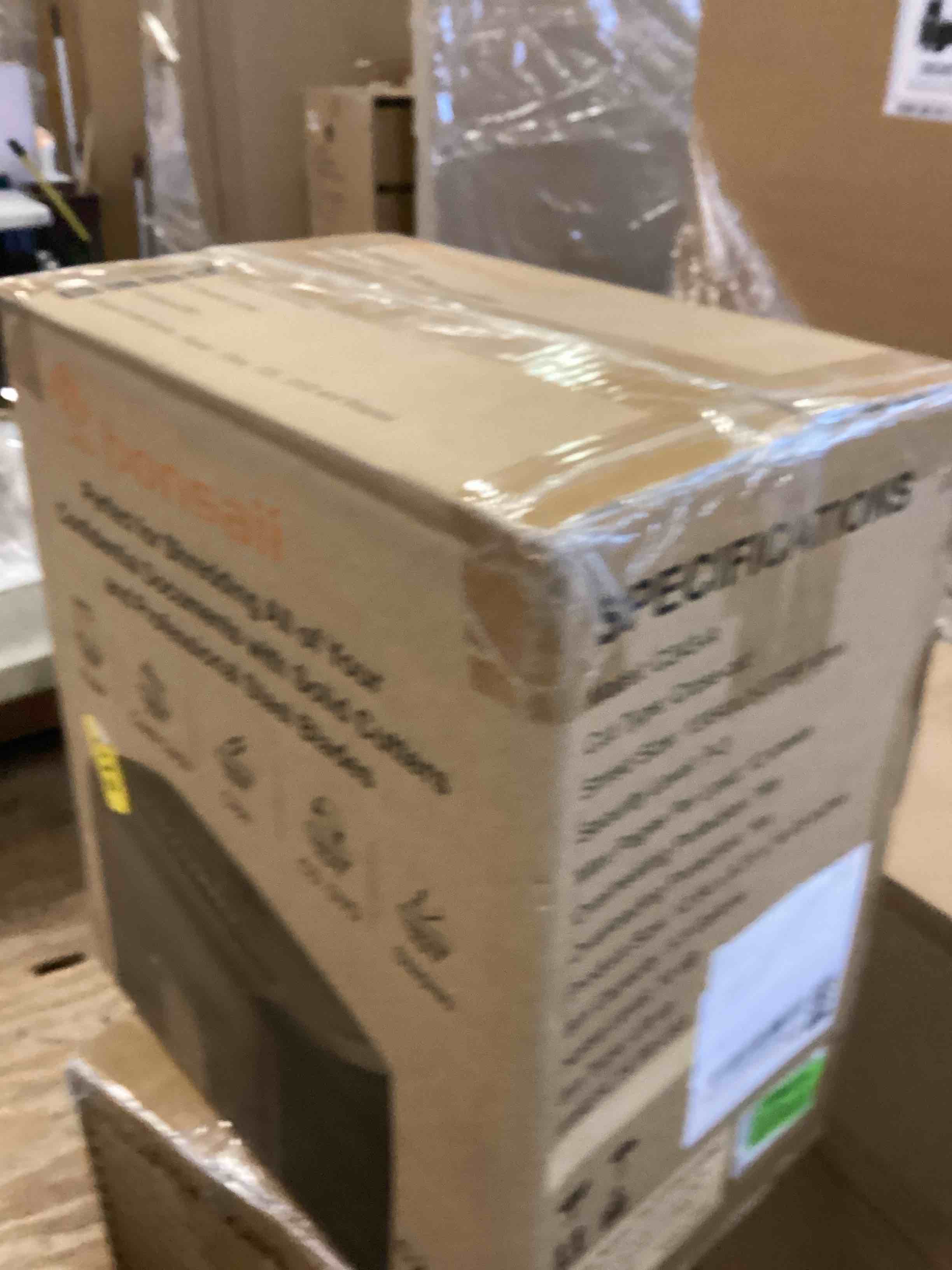 https://s3.amazonaws.com/lotting-images-prod/bidfta/GRA1978869_1737398178864.jpeg
