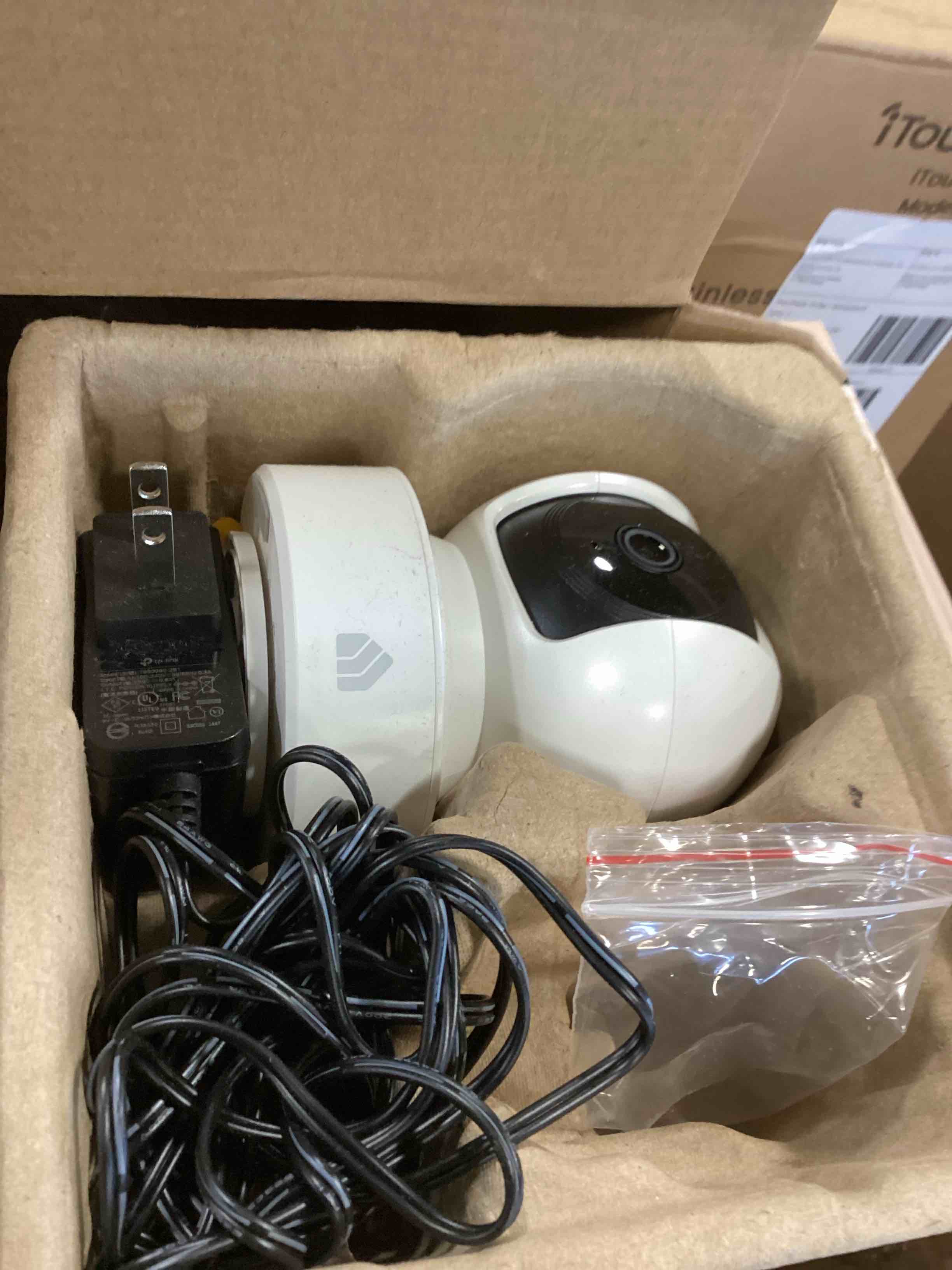 https://s3.amazonaws.com/lotting-images-prod/bidfta/GRA1978938_1737406440550.jpeg