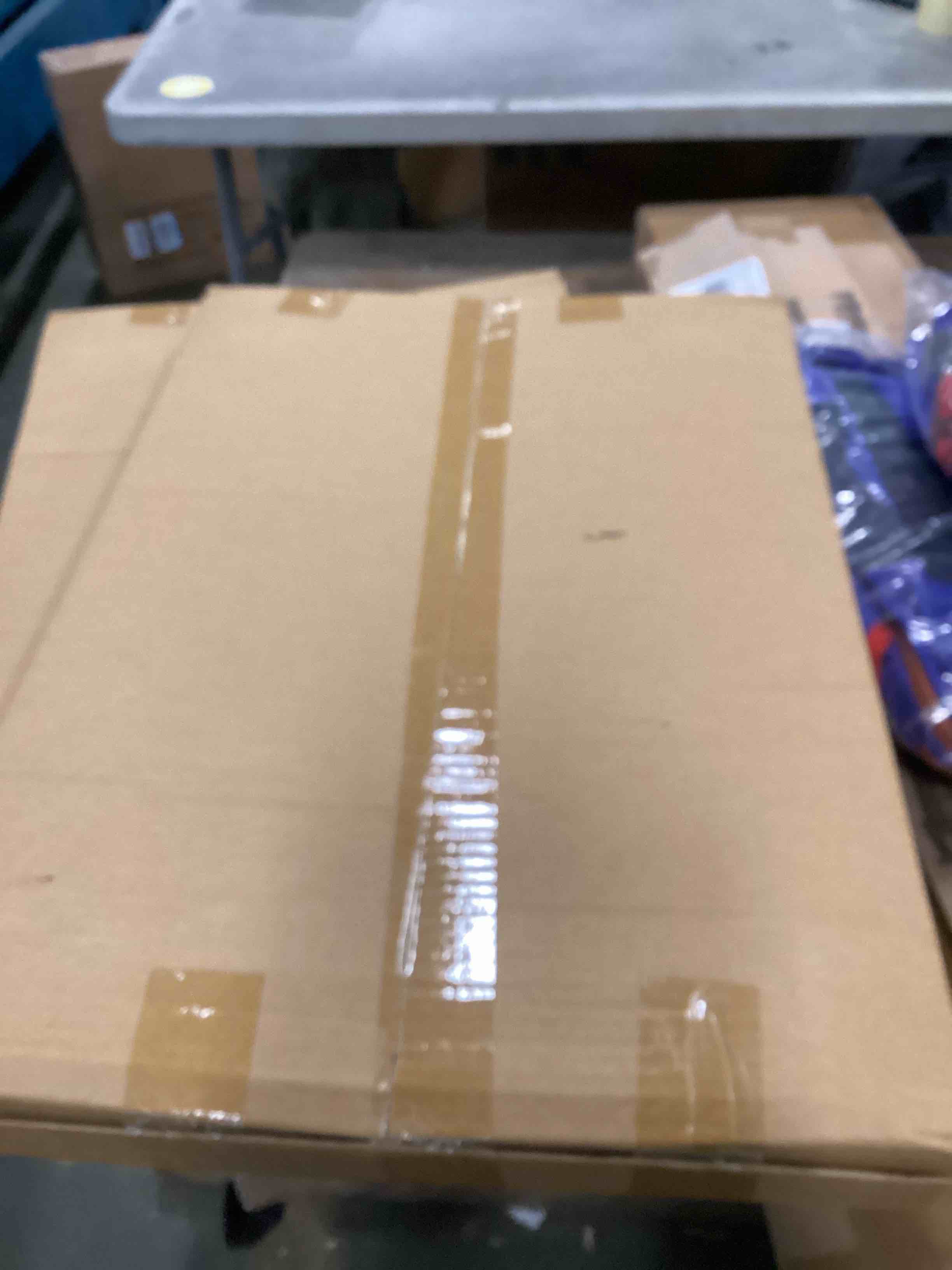 https://s3.amazonaws.com/lotting-images-prod/bidfta/GRA1979025_1737469686039.jpeg