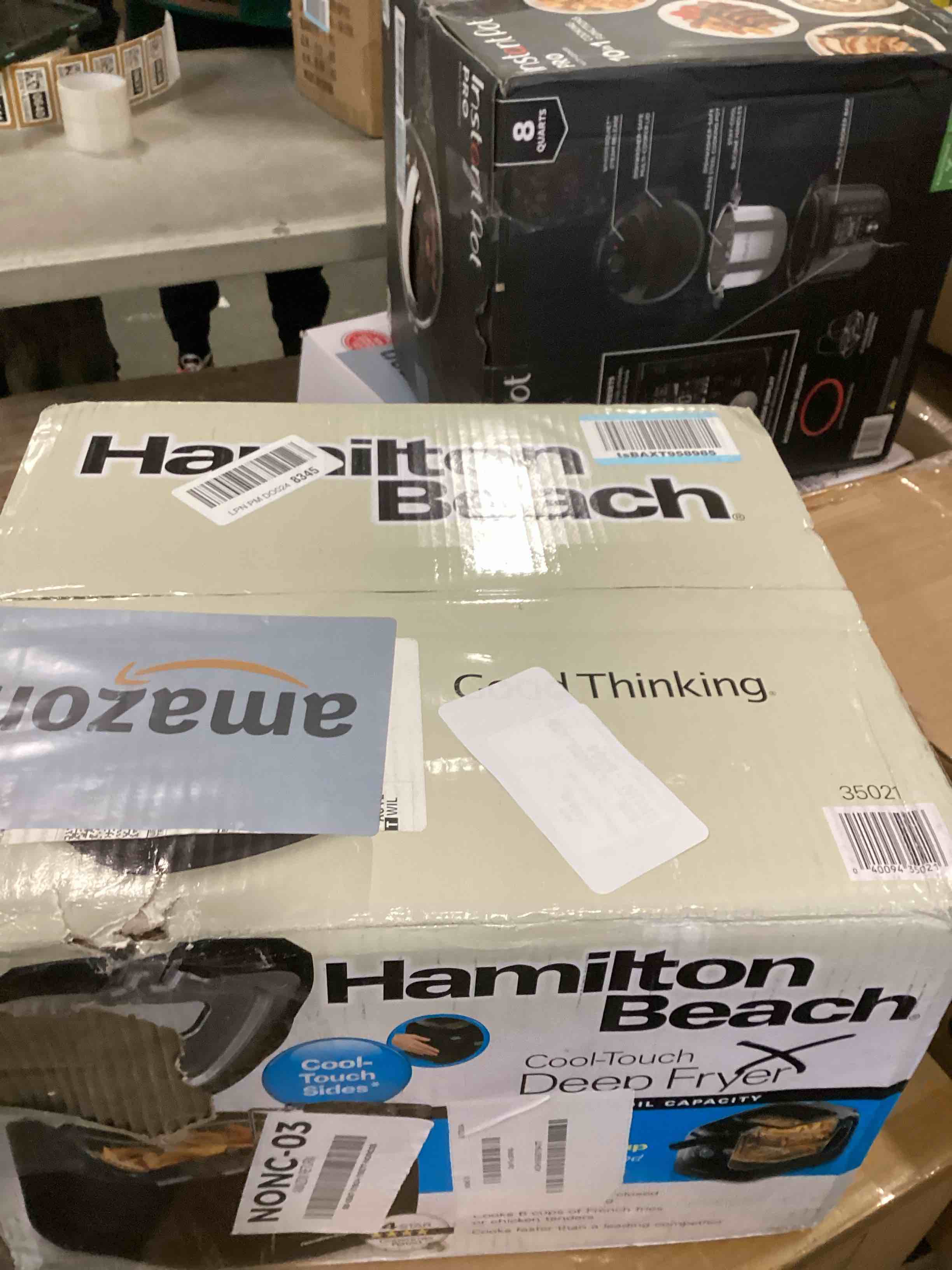https://s3.amazonaws.com/lotting-images-prod/bidfta/GRA1979073_1737475632601.jpeg
