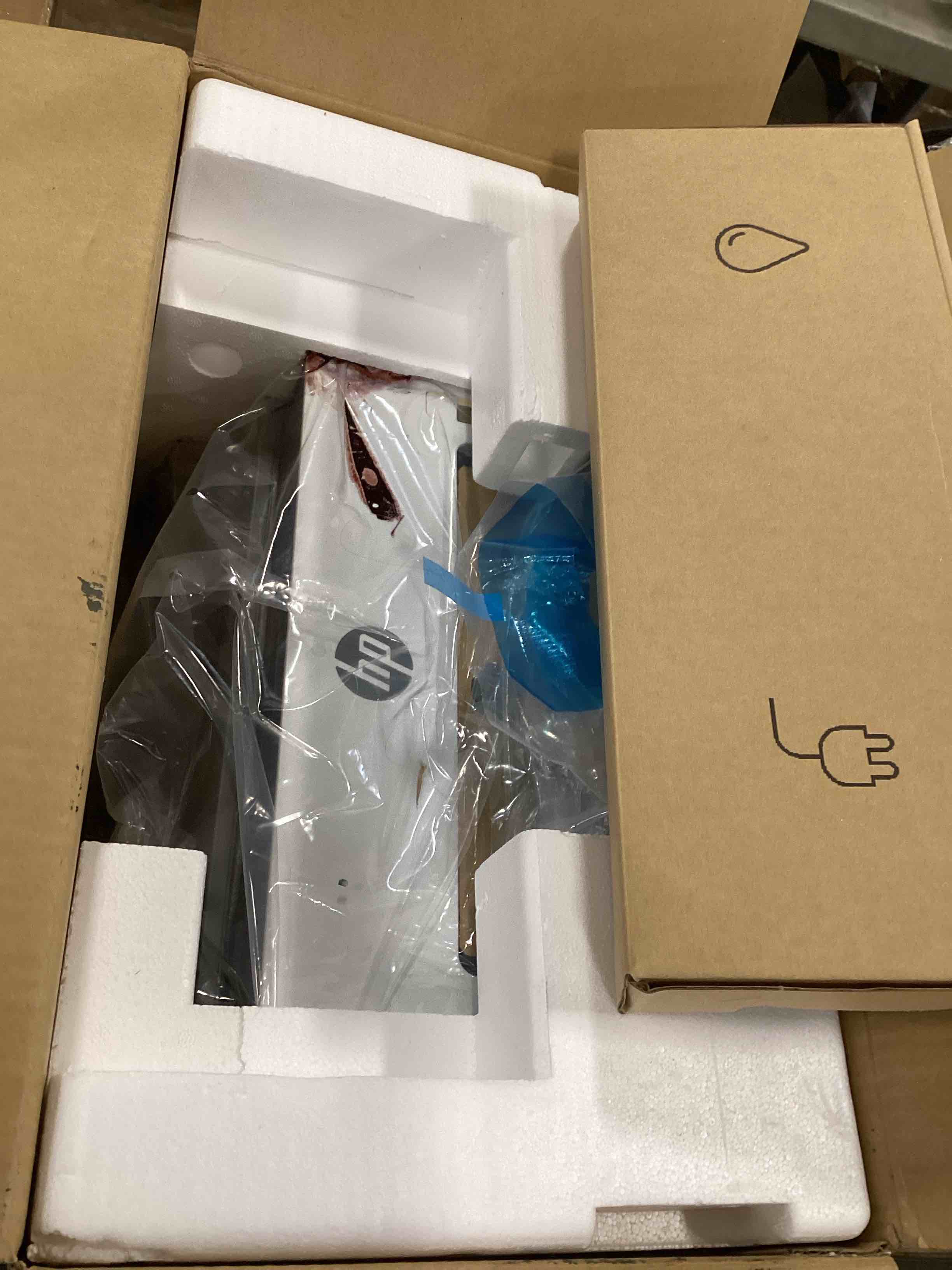https://s3.amazonaws.com/lotting-images-prod/bidfta/GRA1979197_1737492671978.jpeg