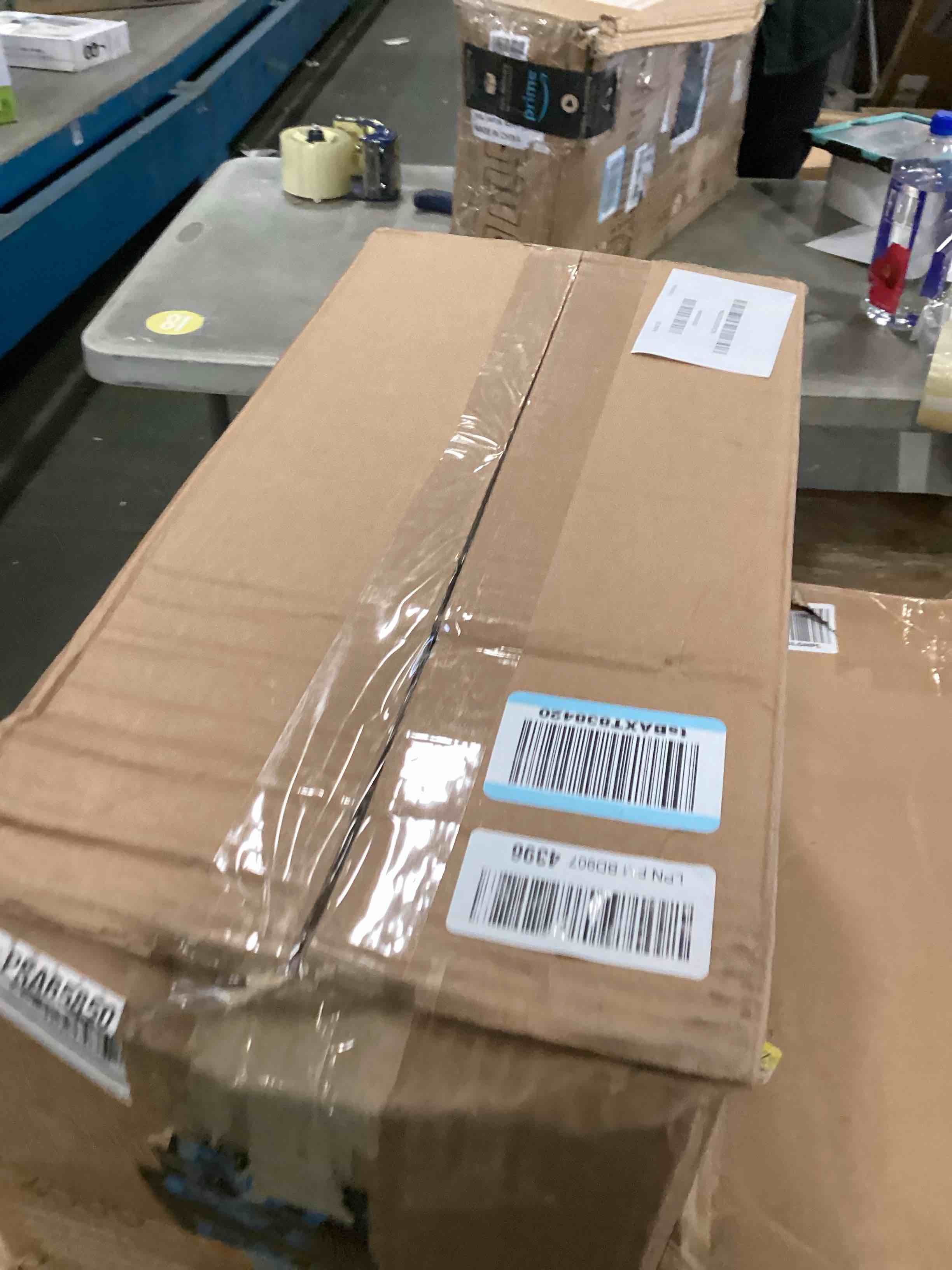 https://s3.amazonaws.com/lotting-images-prod/bidfta/GRA1979277_1737556291824.jpeg
