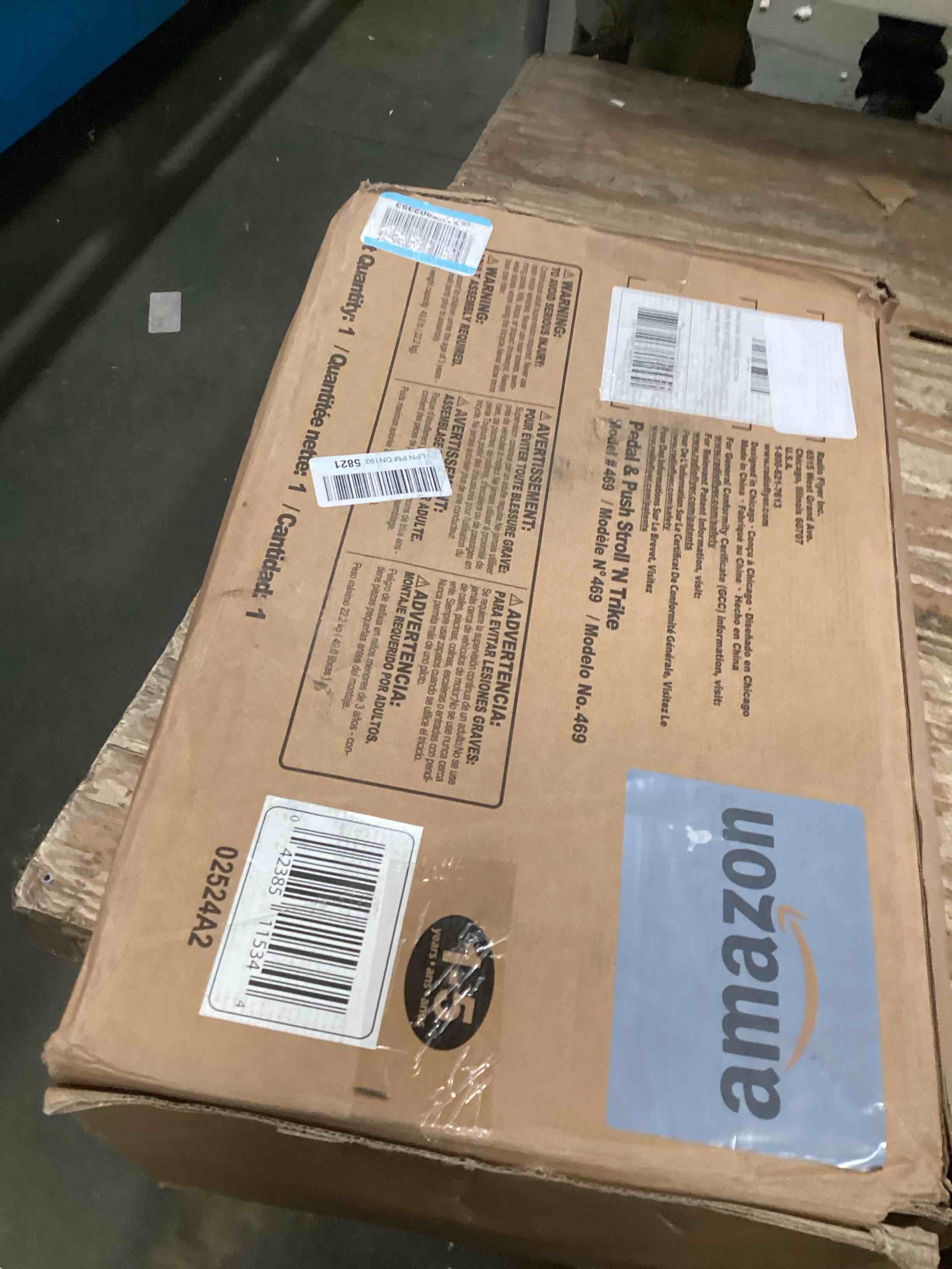 https://s3.amazonaws.com/lotting-images-prod/bidfta/GRA1979279_1737556472664.jpeg
