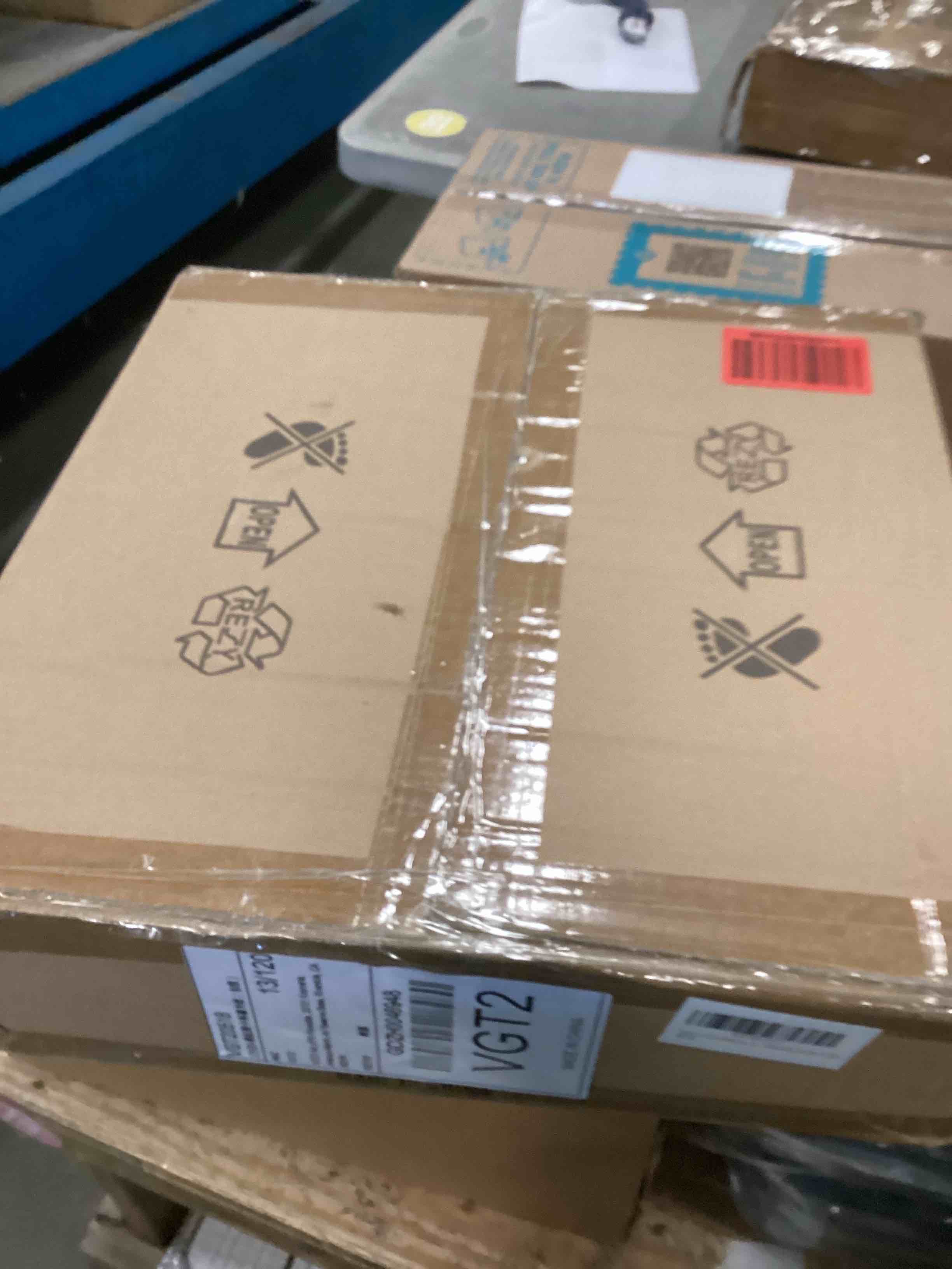 https://s3.amazonaws.com/lotting-images-prod/bidfta/GRA1979456_1737574230098.jpeg