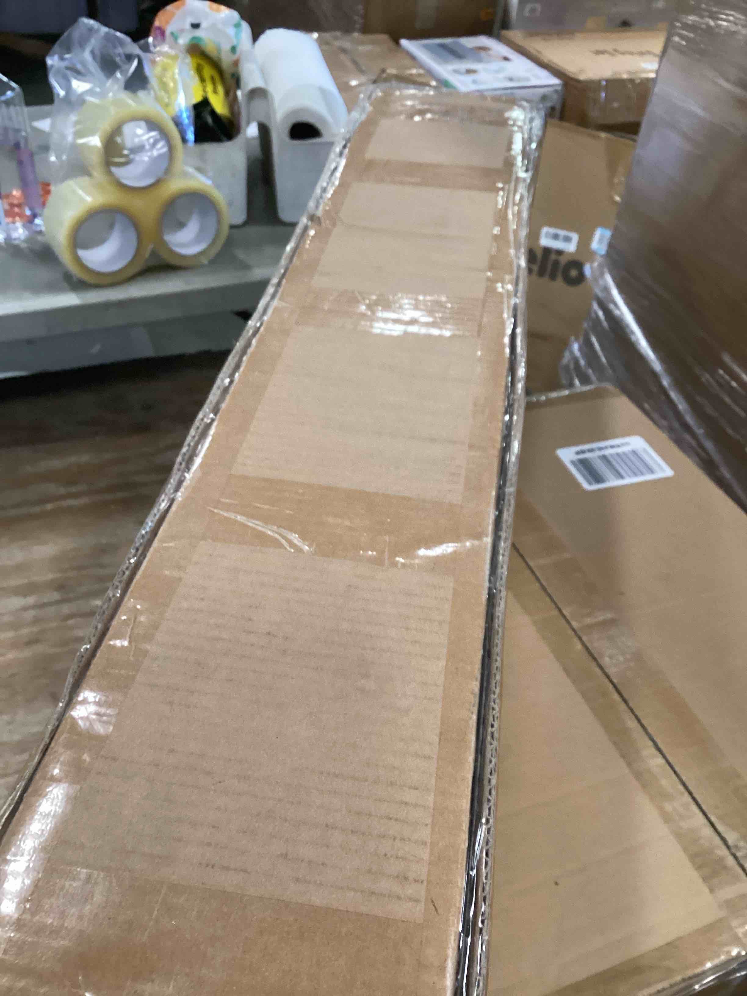 https://s3.amazonaws.com/lotting-images-prod/bidfta/GRA1979515_1737579295574.jpeg