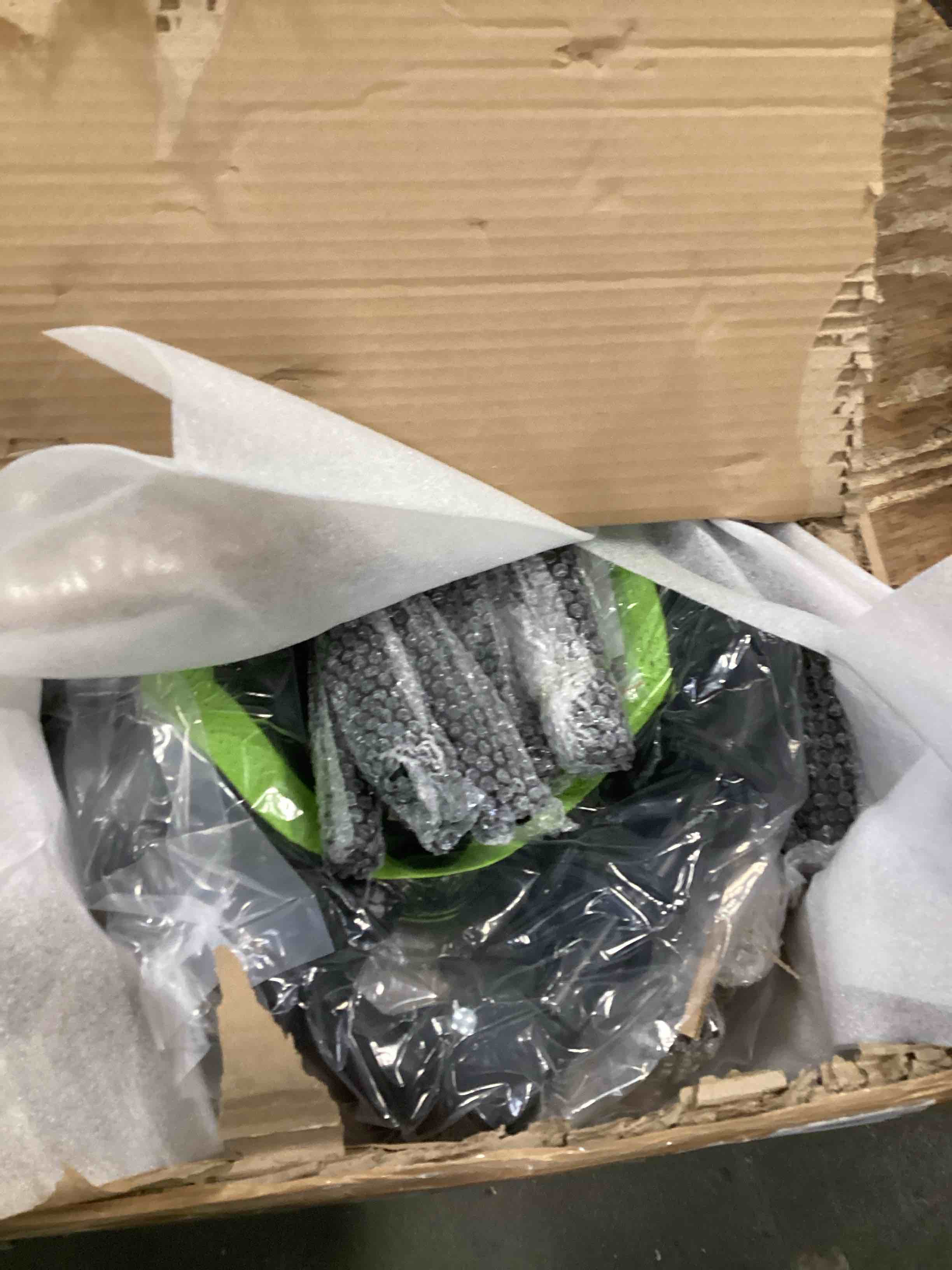 https://s3.amazonaws.com/lotting-images-prod/bidfta/GRA1979858_1737730425854.jpeg