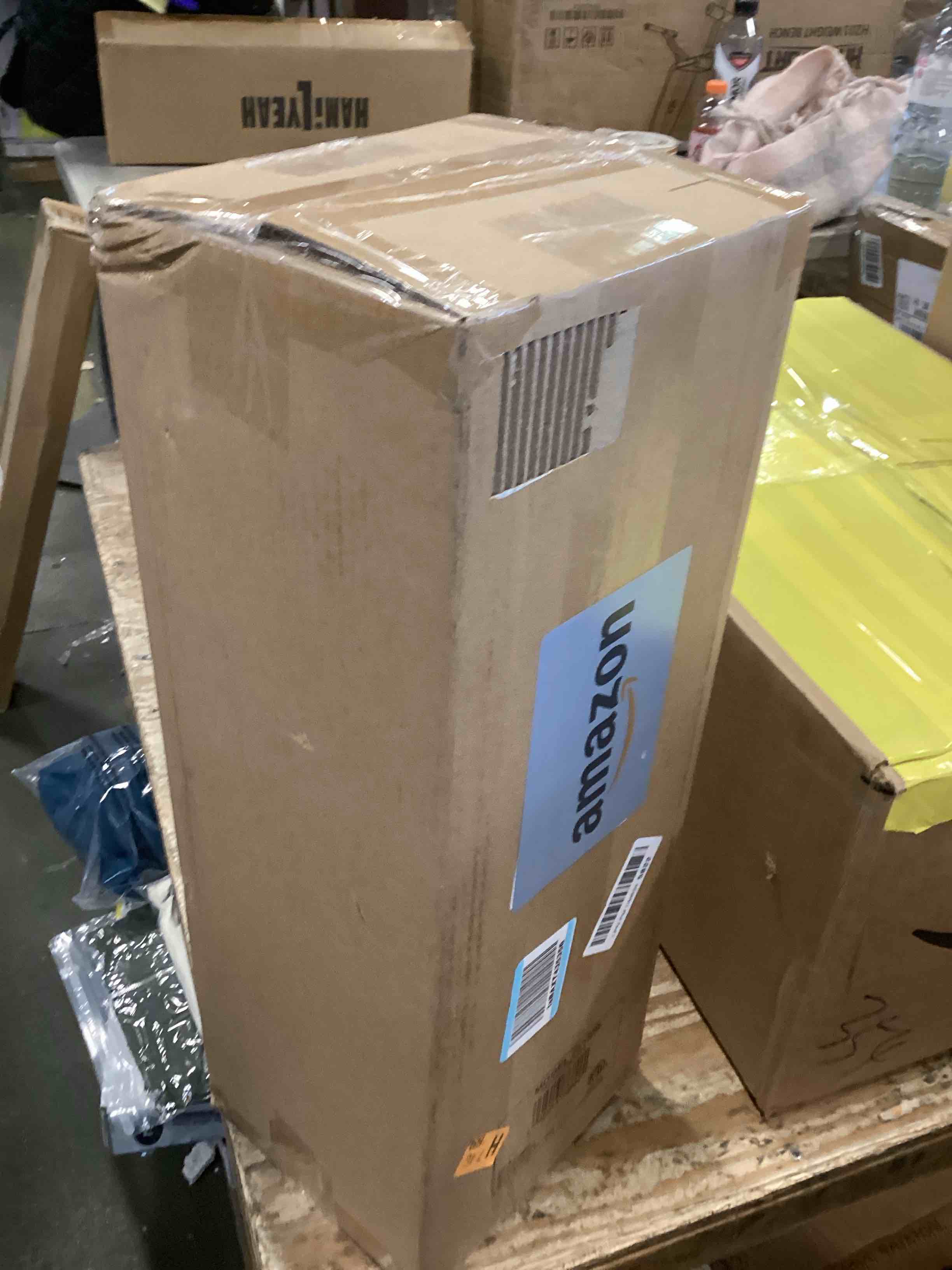 https://s3.amazonaws.com/lotting-images-prod/bidfta/GRA1979944_1737750336989.jpeg