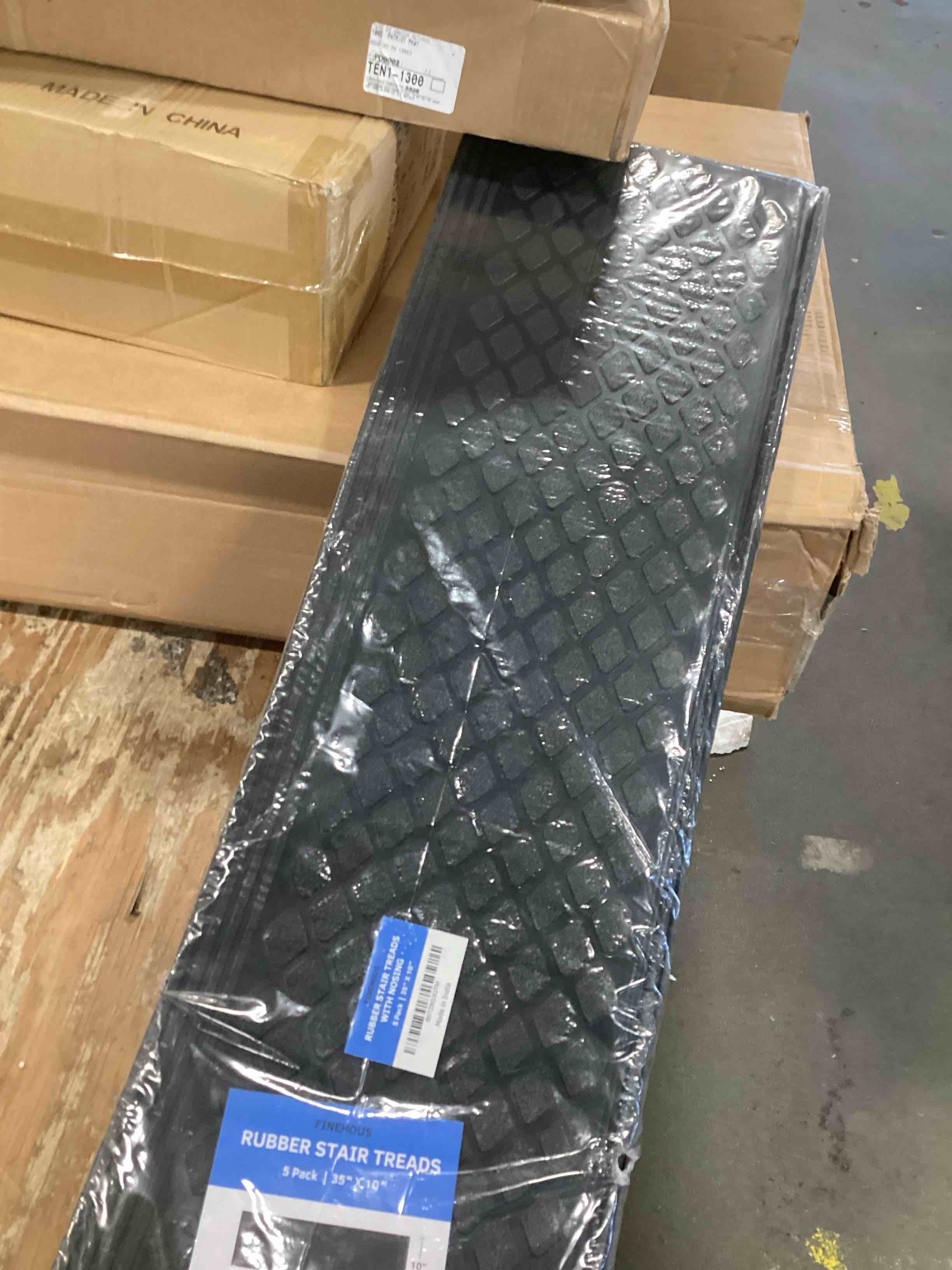 https://s3.amazonaws.com/lotting-images-prod/bidfta/GRA1980030_1737988493585.jpeg