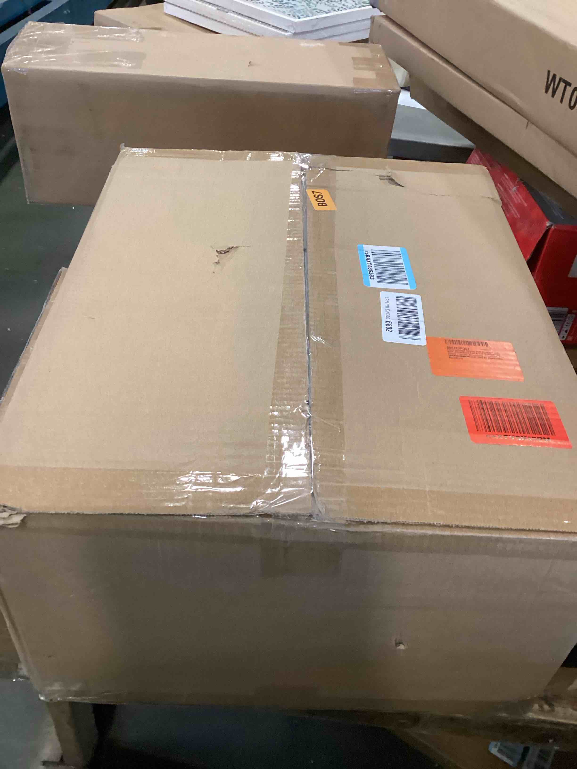 https://s3.amazonaws.com/lotting-images-prod/bidfta/GRA1980104_1738001723374.jpeg