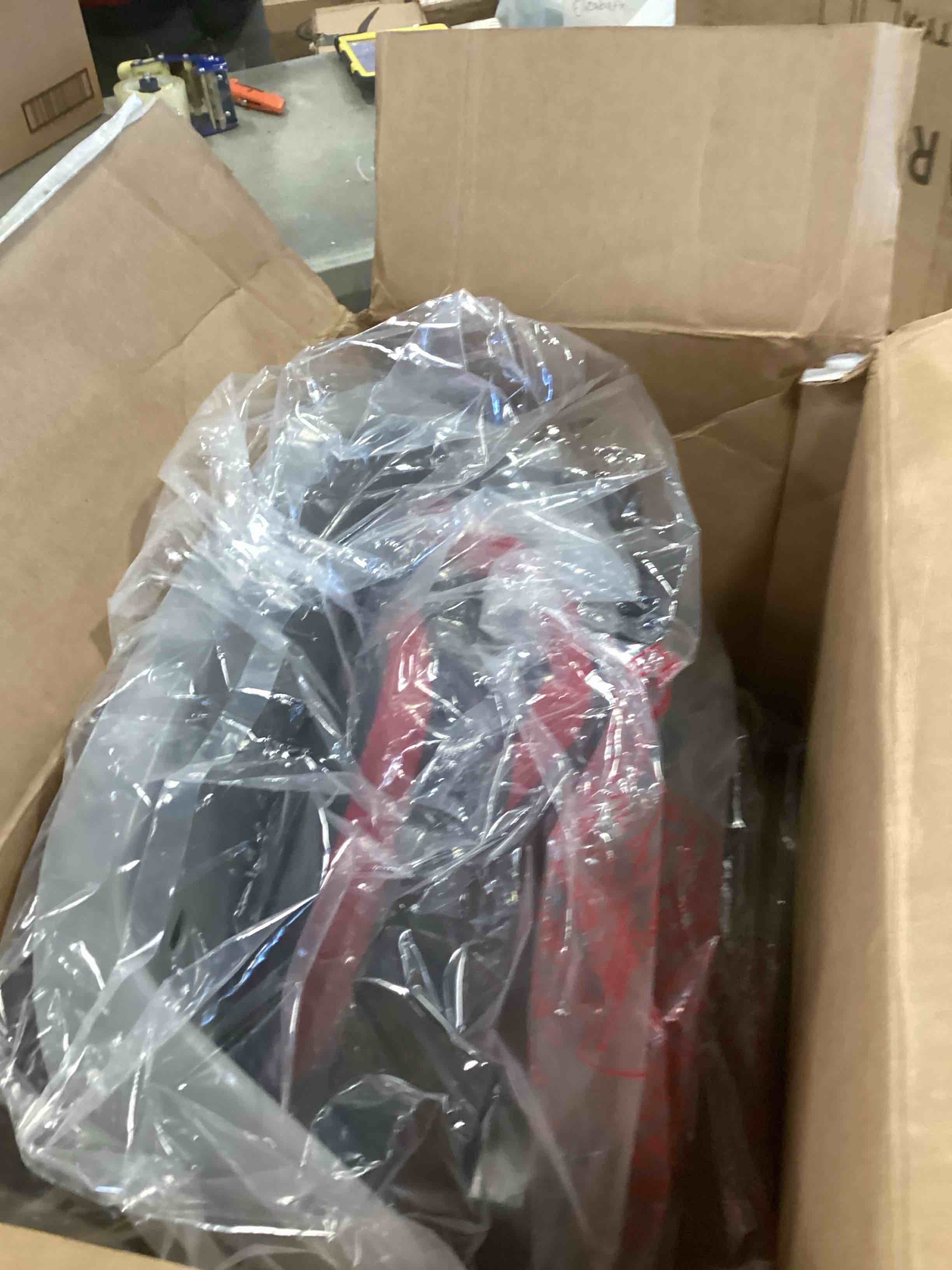 https://s3.amazonaws.com/lotting-images-prod/bidfta/GRA1980148_1738009251045.jpeg