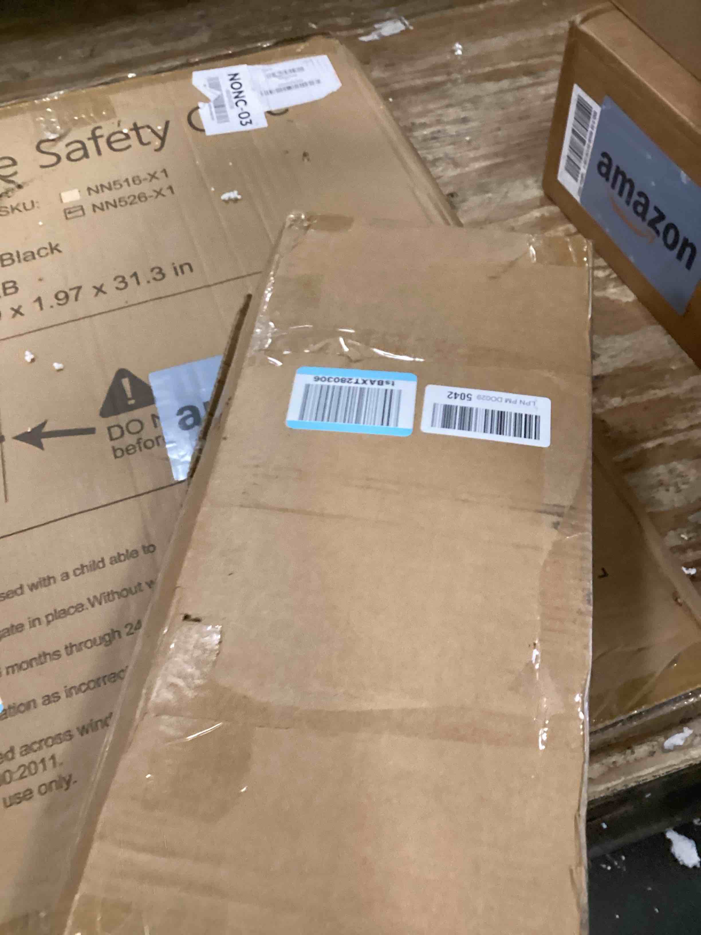 https://s3.amazonaws.com/lotting-images-prod/bidfta/GRA1980250_1738074940158.jpeg
