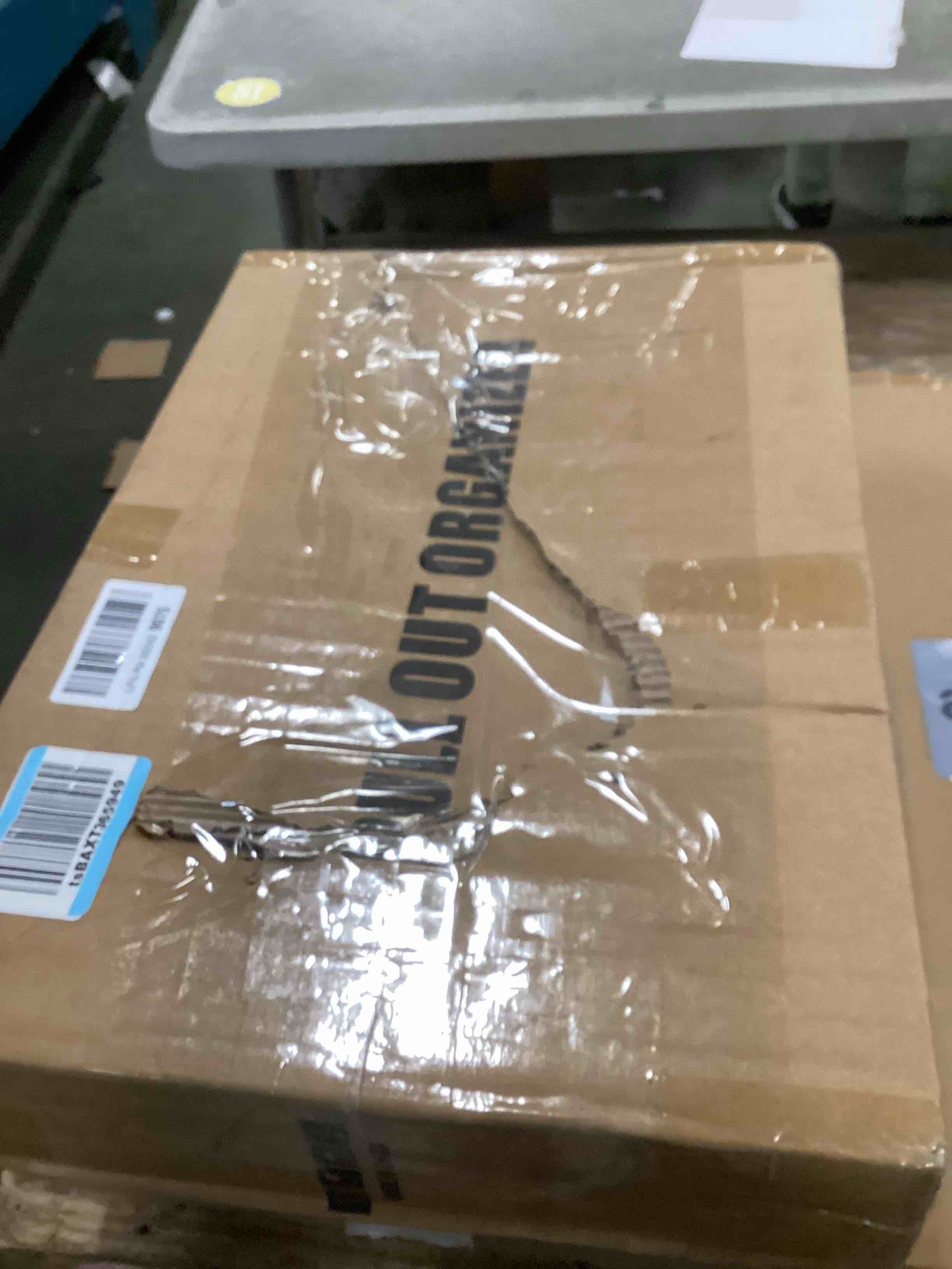 https://s3.amazonaws.com/lotting-images-prod/bidfta/GRA1980313_1738084021704.jpeg
