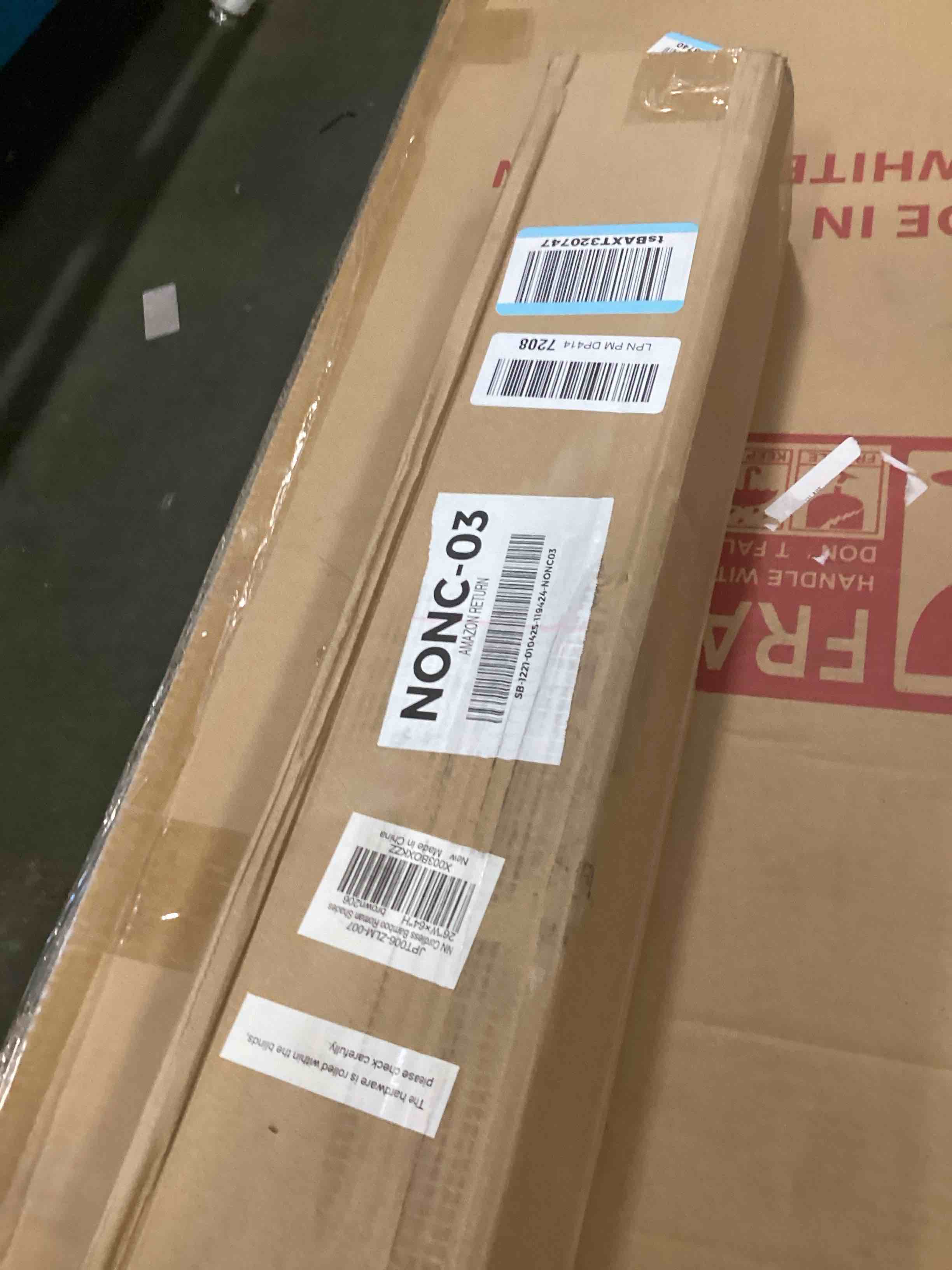 https://s3.amazonaws.com/lotting-images-prod/bidfta/GRA1980681_1738339284839.jpeg