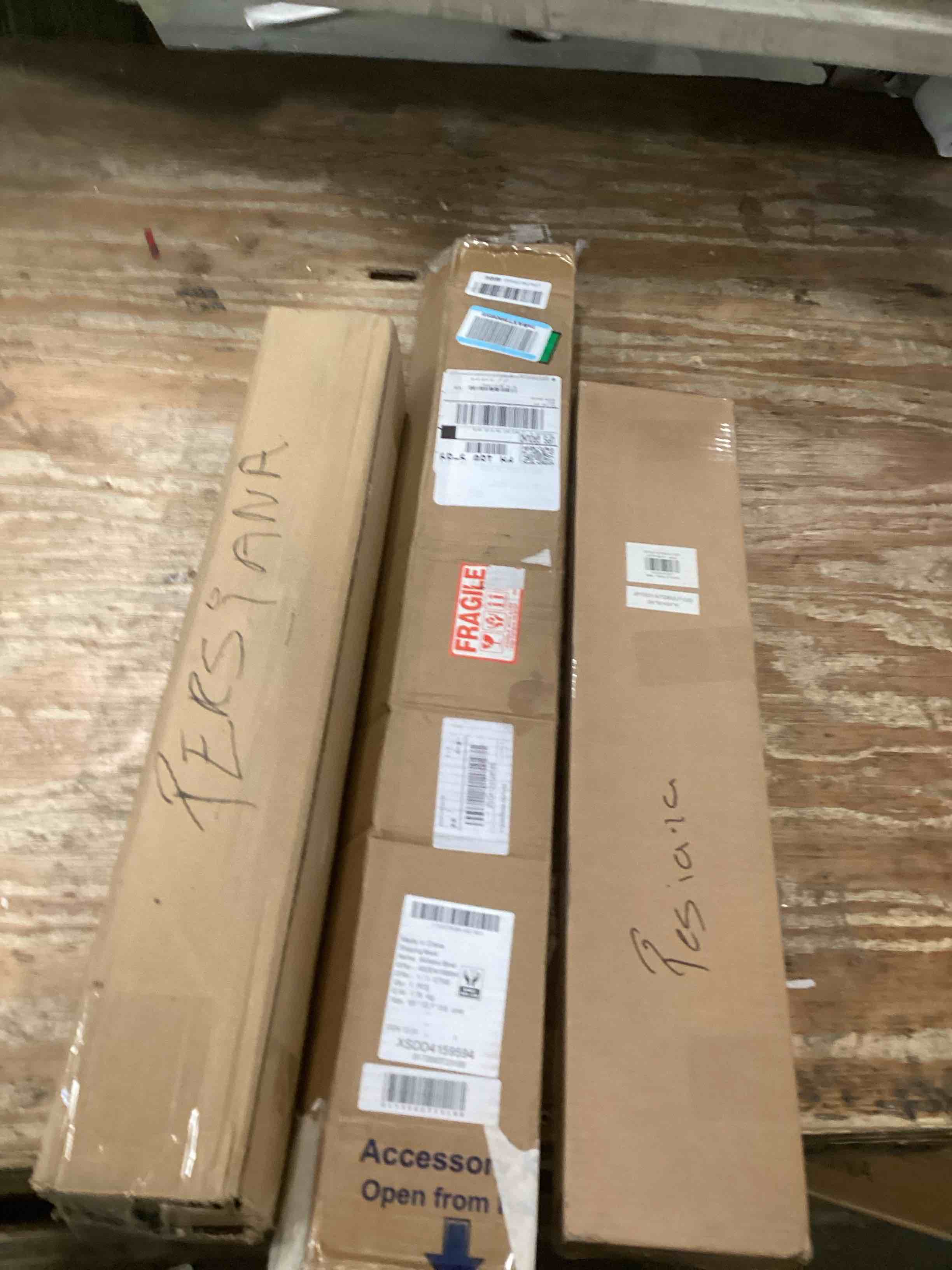https://s3.amazonaws.com/lotting-images-prod/bidfta/GRA1980731_1738344857344.jpeg