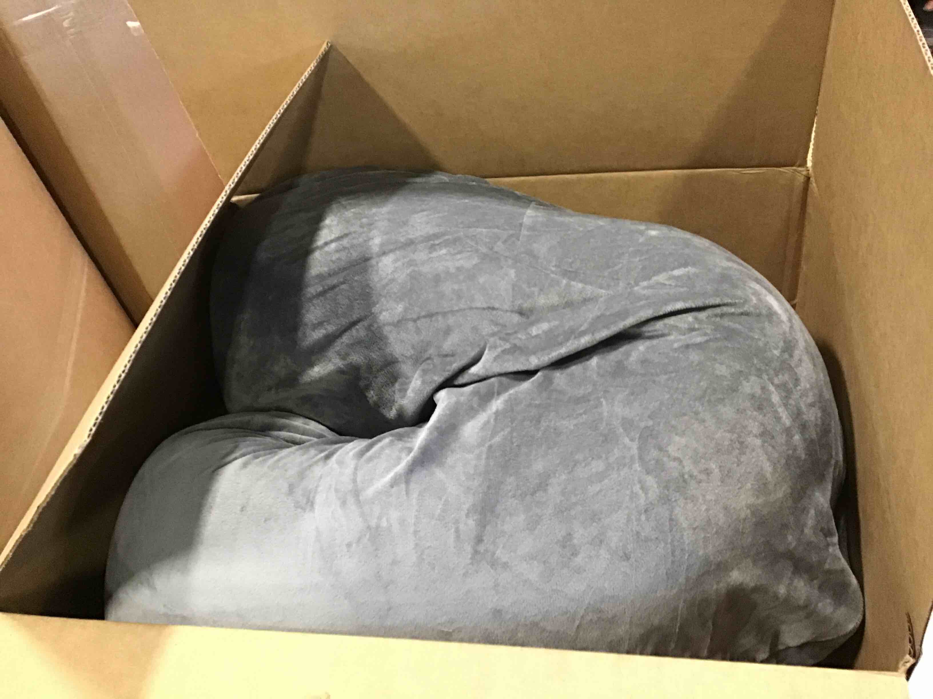 https://s3.amazonaws.com/lotting-images-prod/bidfta/GRA1983190_1738070304970.jpeg