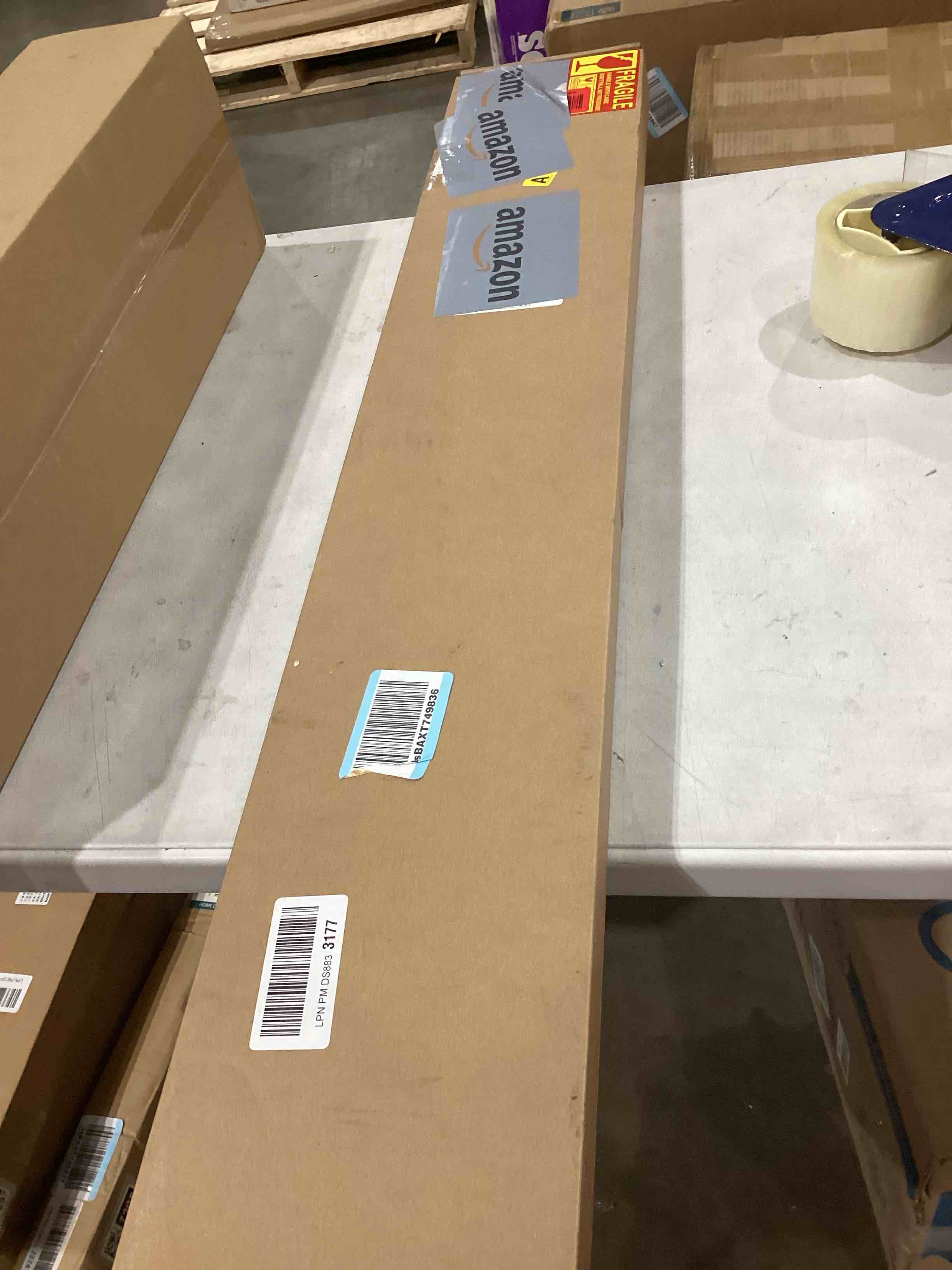 https://s3.amazonaws.com/lotting-images-prod/bidfta/GRA1987298_1744808724154.jpeg