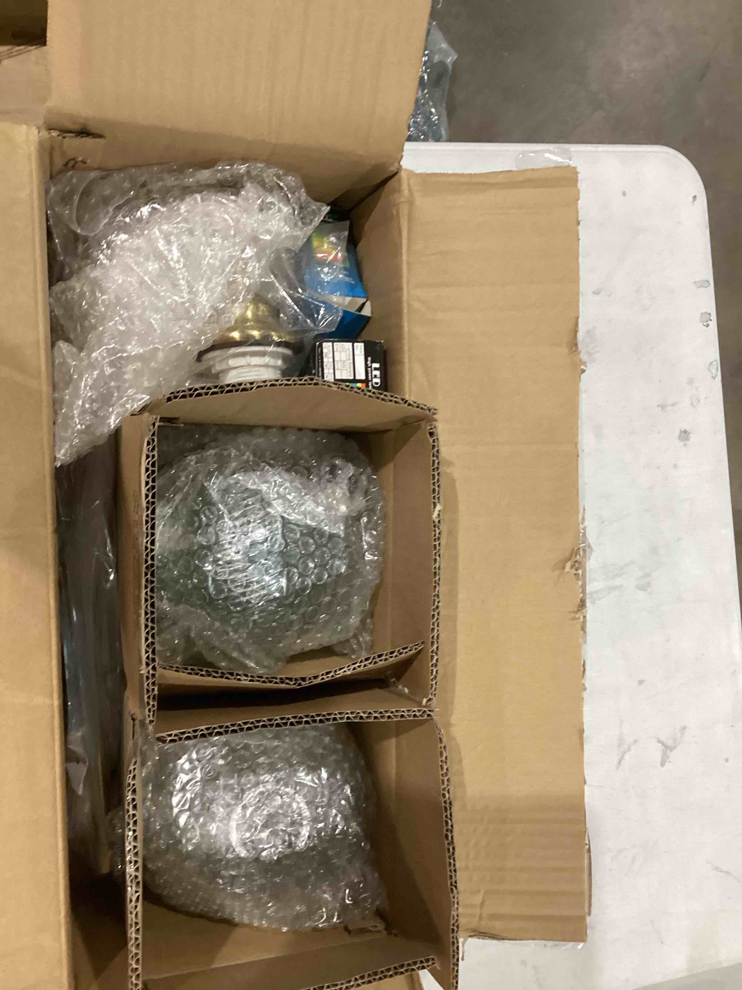 https://s3.amazonaws.com/lotting-images-prod/bidfta/GRA1987519_1745523161529.jpeg