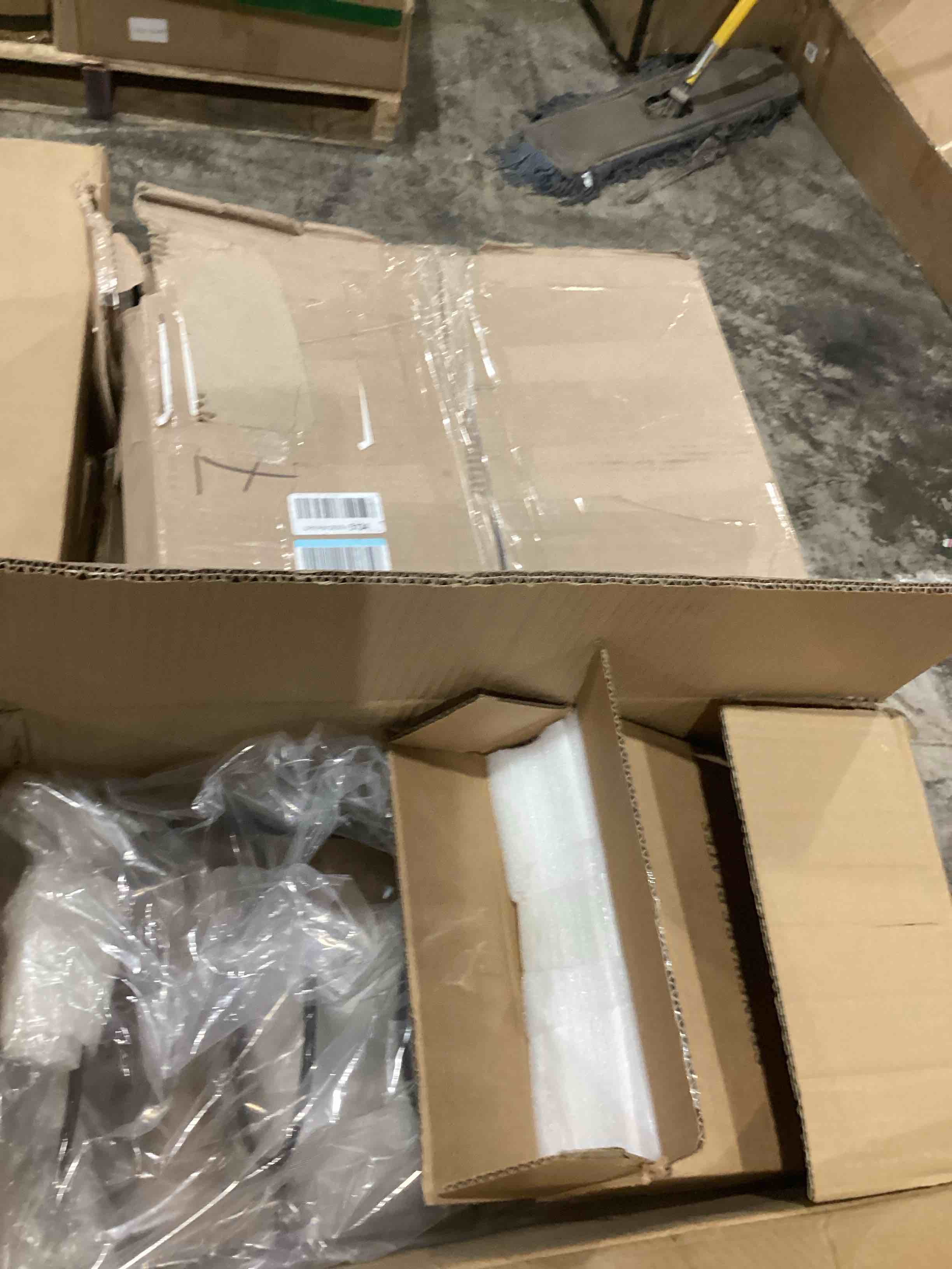 https://s3.amazonaws.com/lotting-images-prod/bidfta/GRA1987666_1745868382794.jpeg