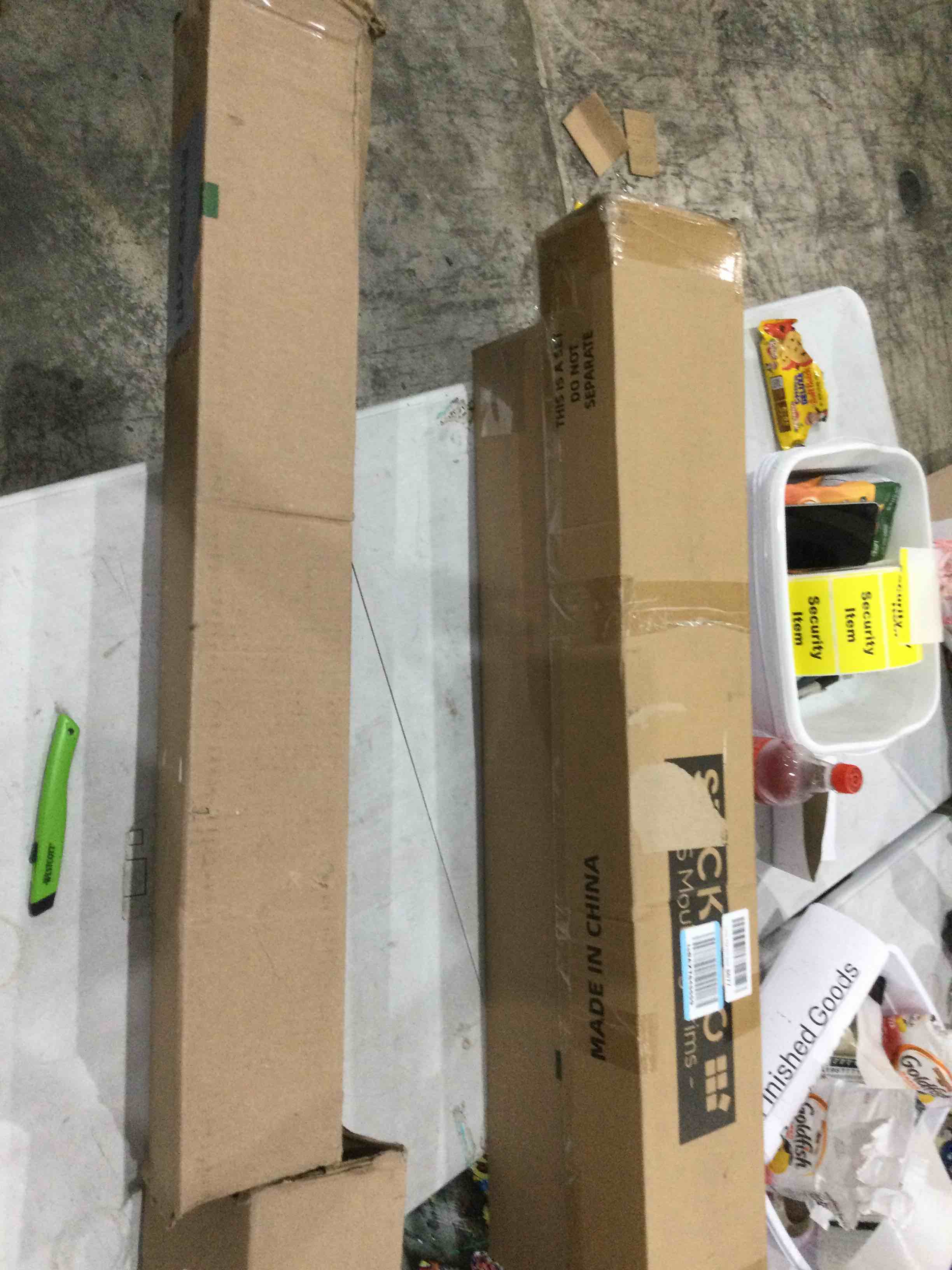 https://s3.amazonaws.com/lotting-images-prod/bidfta/GRA1987713_1745942668173.jpeg