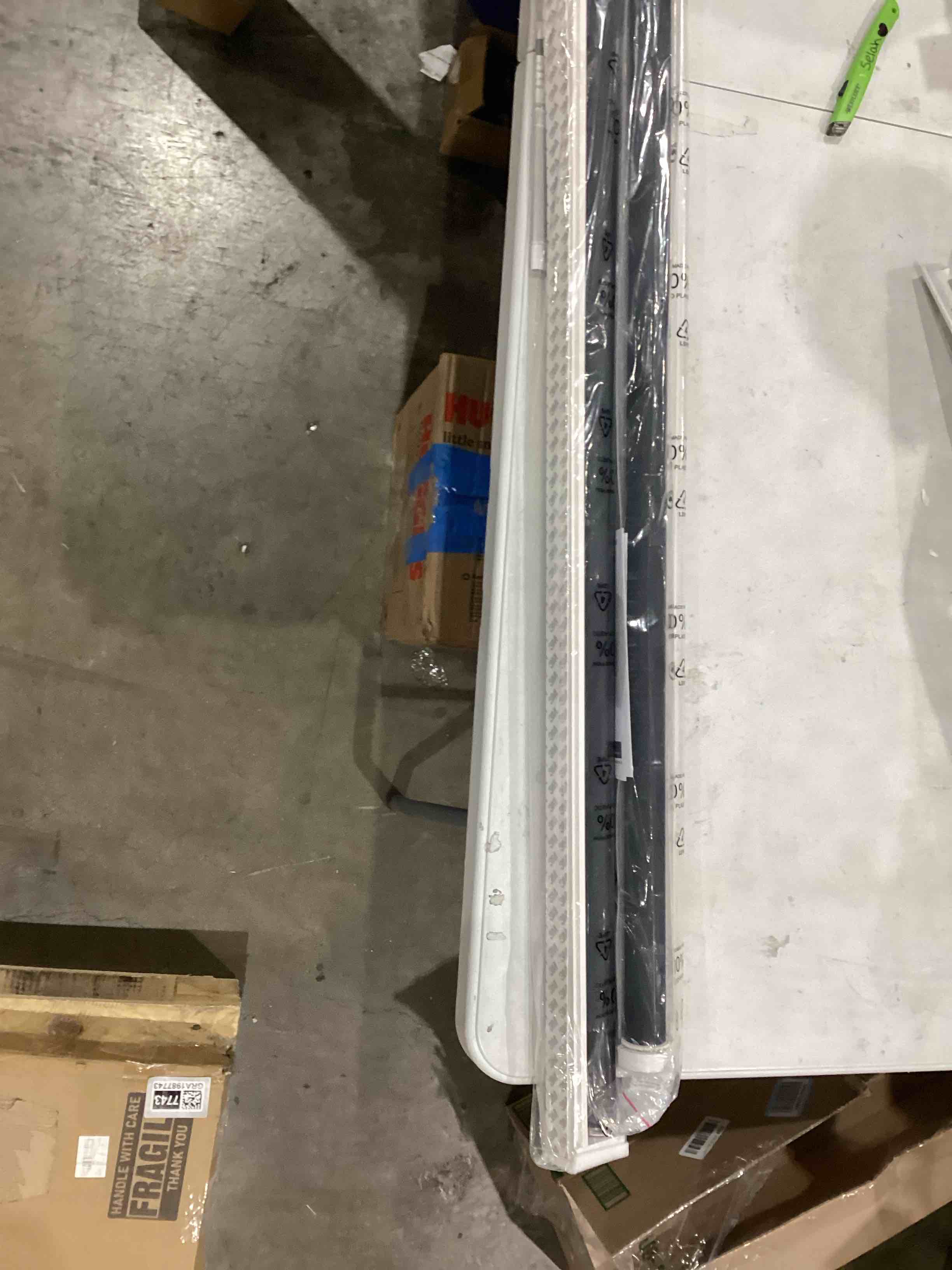 https://s3.amazonaws.com/lotting-images-prod/bidfta/GRA1987744_1745938106307.jpeg