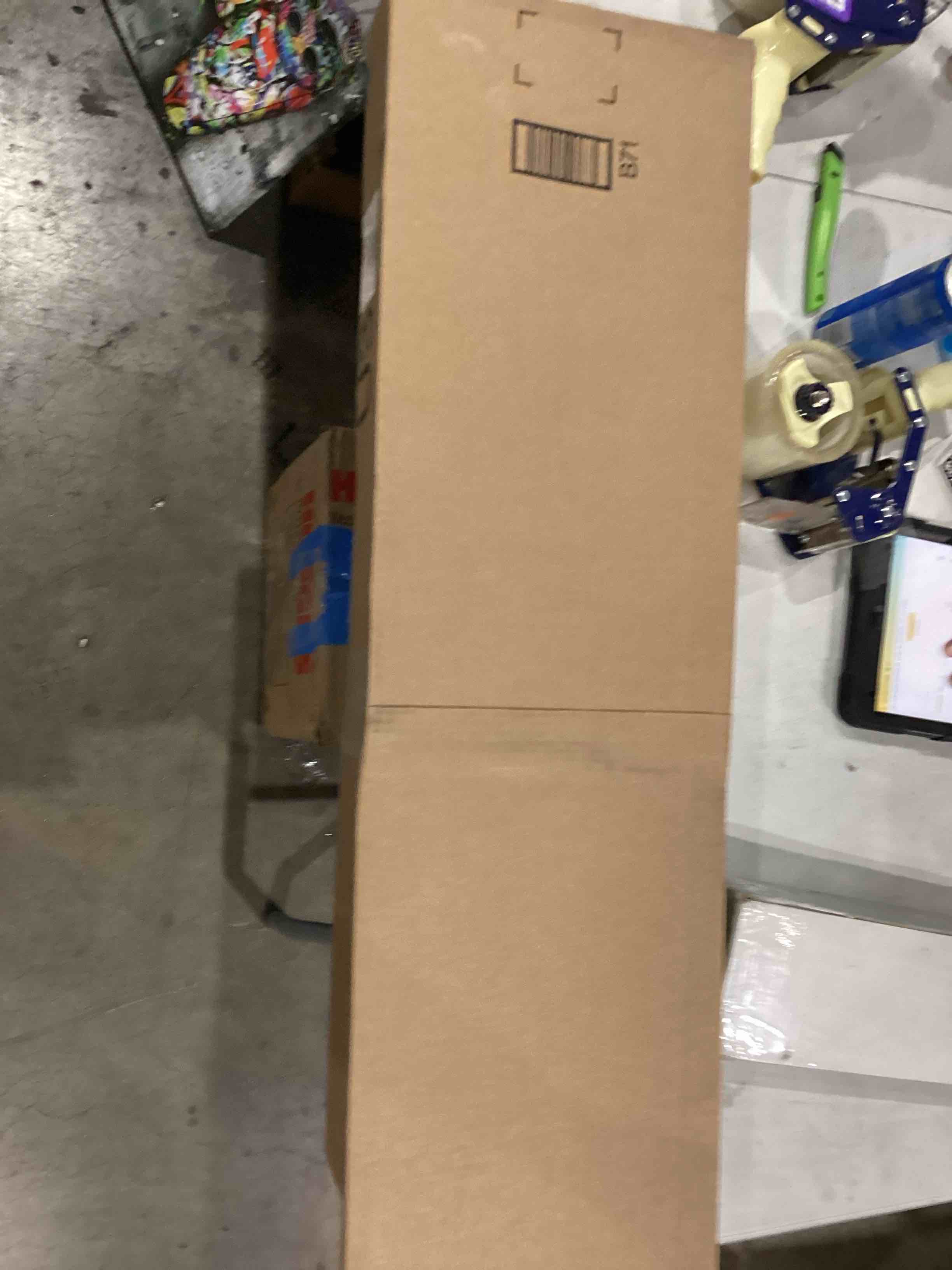 https://s3.amazonaws.com/lotting-images-prod/bidfta/GRA1987768_1745943450024.jpeg