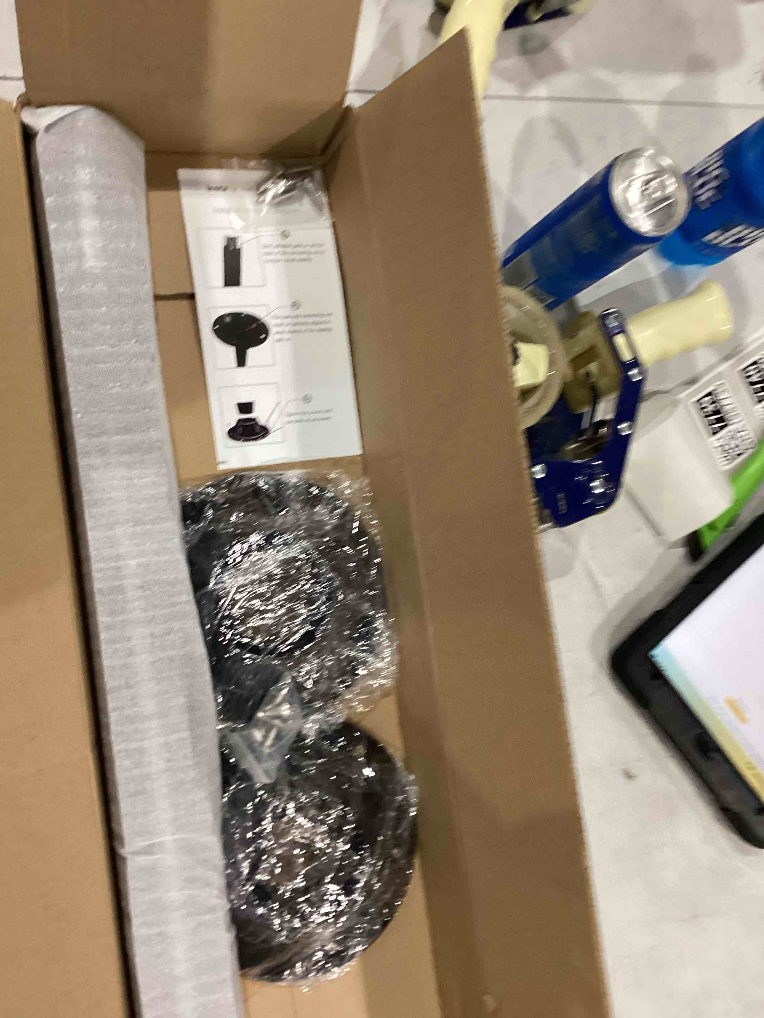 https://s3.amazonaws.com/lotting-images-prod/bidfta/GRA1987768_1745943502514.jpeg