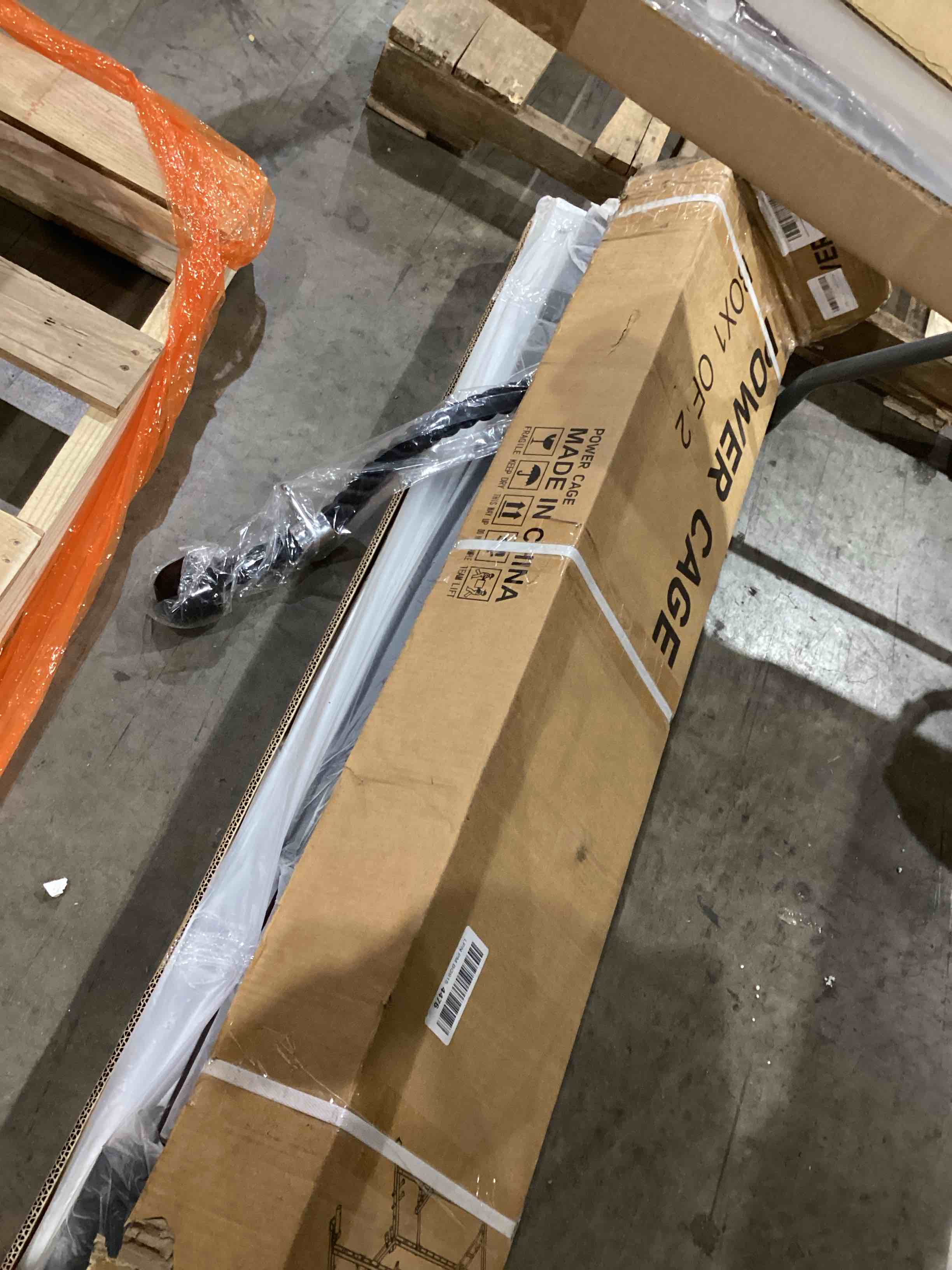 https://s3.amazonaws.com/lotting-images-prod/bidfta/GRA1987910_1746185859881.jpeg