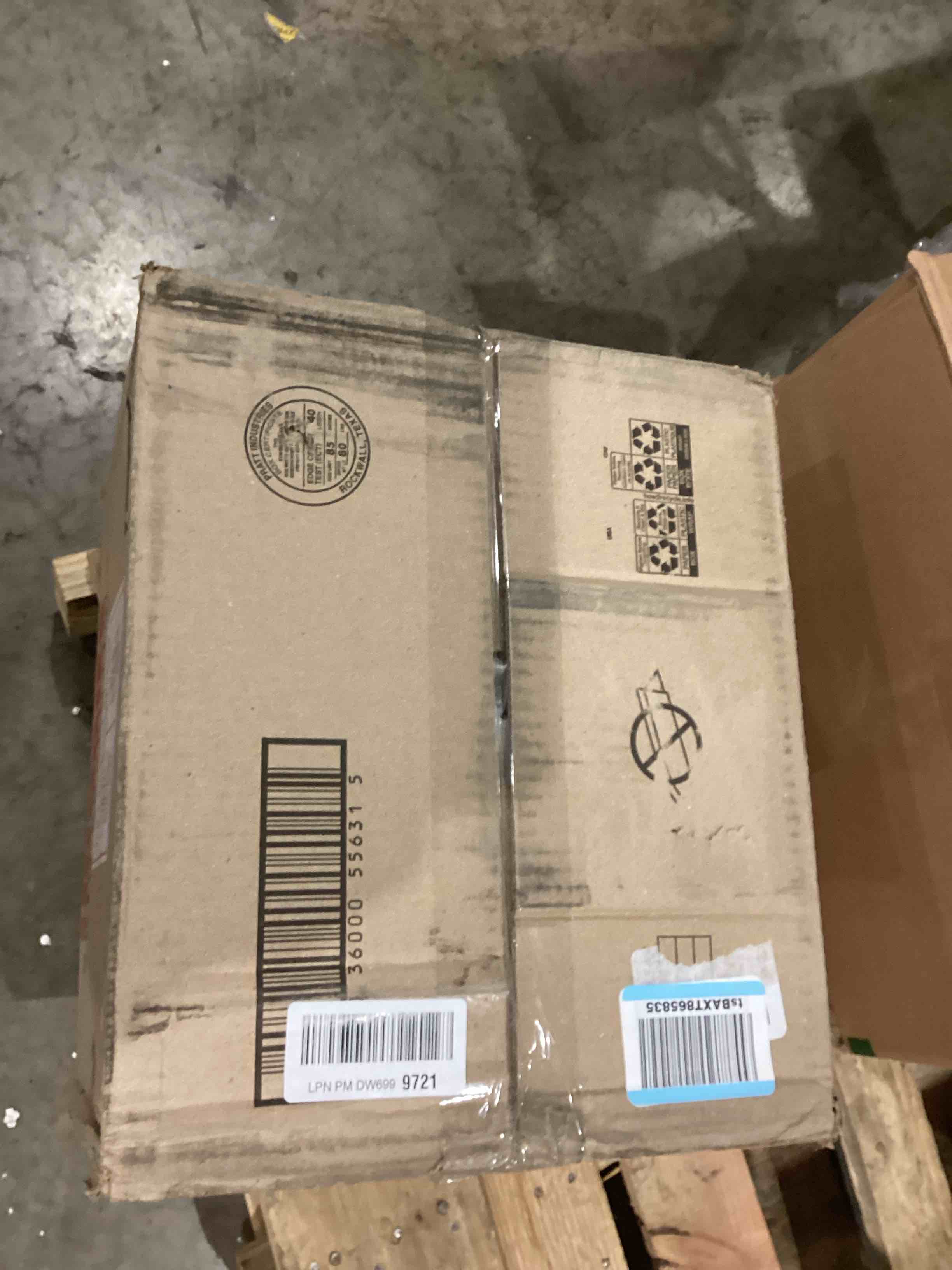 https://s3.amazonaws.com/lotting-images-prod/bidfta/GRA1988566_1746541444691.jpeg