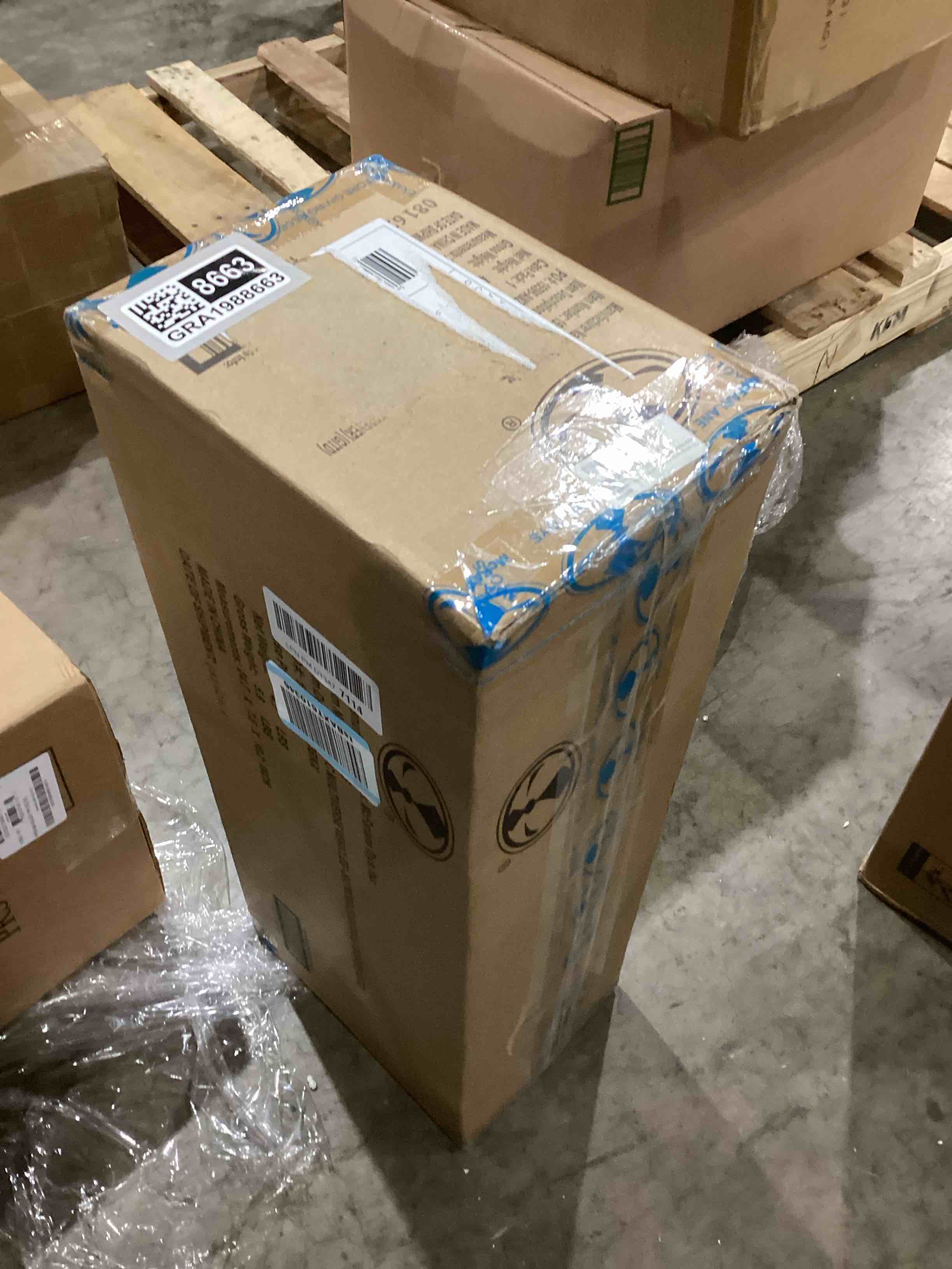 https://s3.amazonaws.com/lotting-images-prod/bidfta/GRA1988663_1746541514763.jpeg