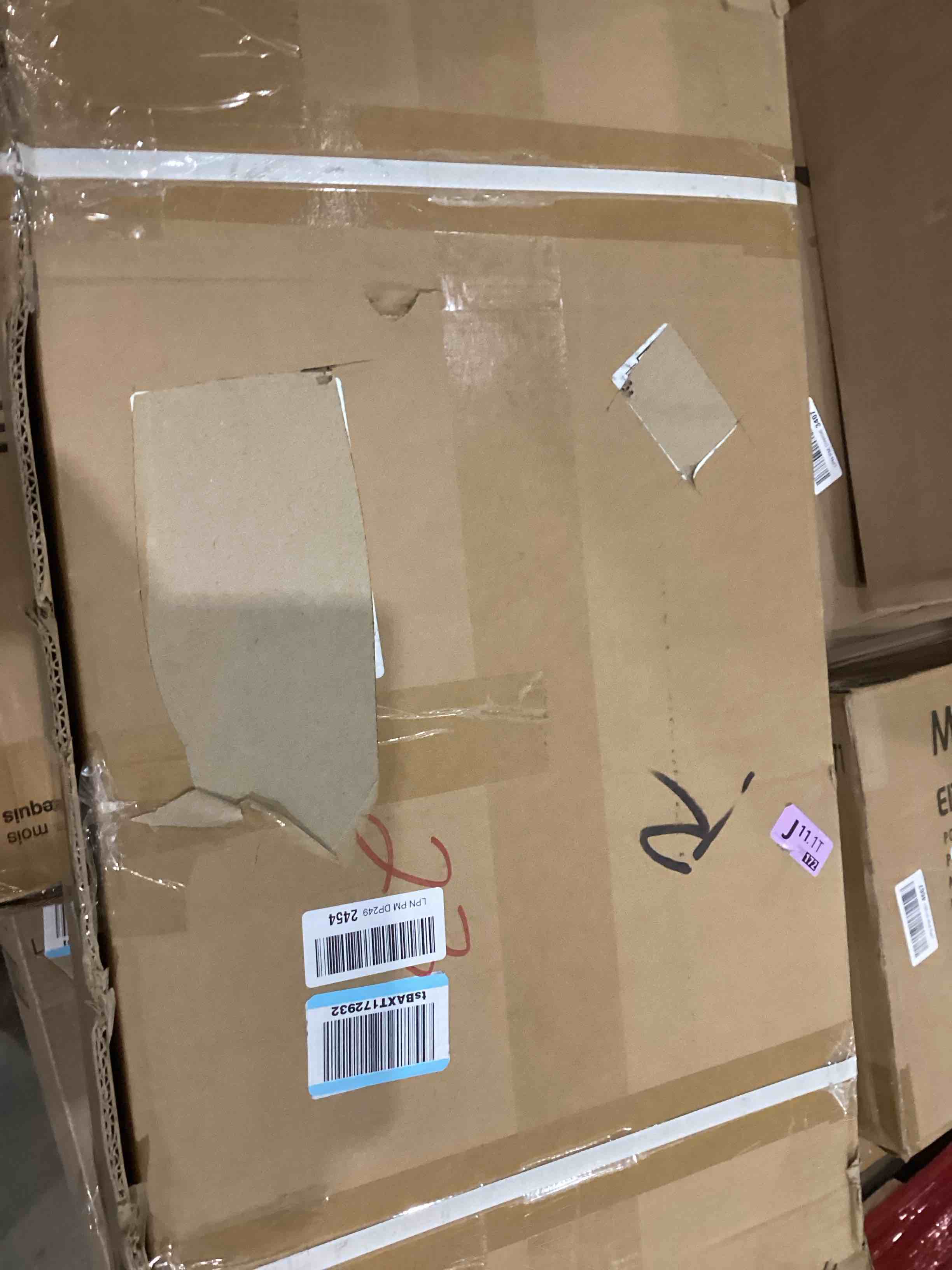 https://s3.amazonaws.com/lotting-images-prod/bidfta/GRA1988811_1746551040939.jpeg