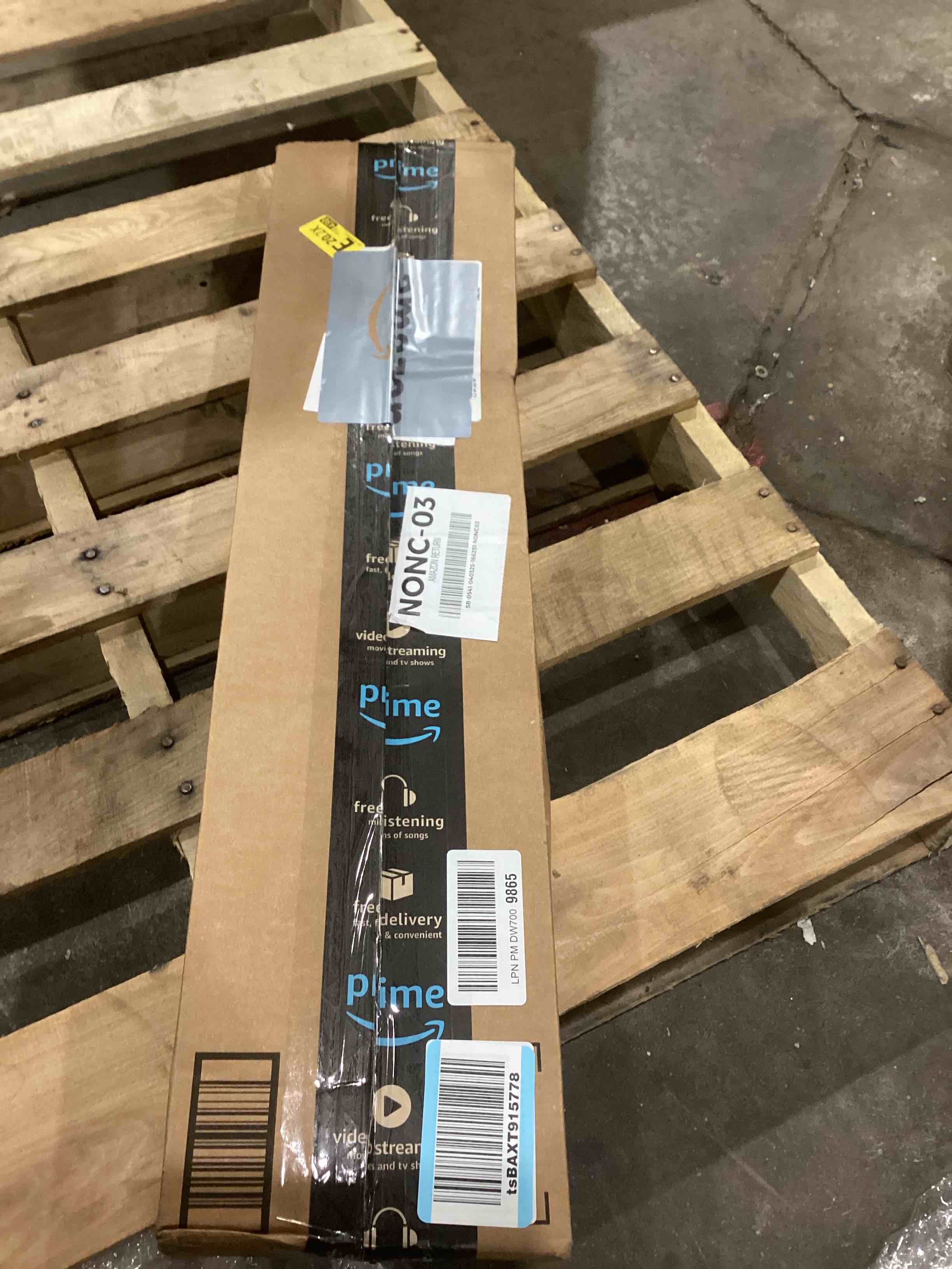 https://s3.amazonaws.com/lotting-images-prod/bidfta/GRA1988920_1746544455233.jpeg