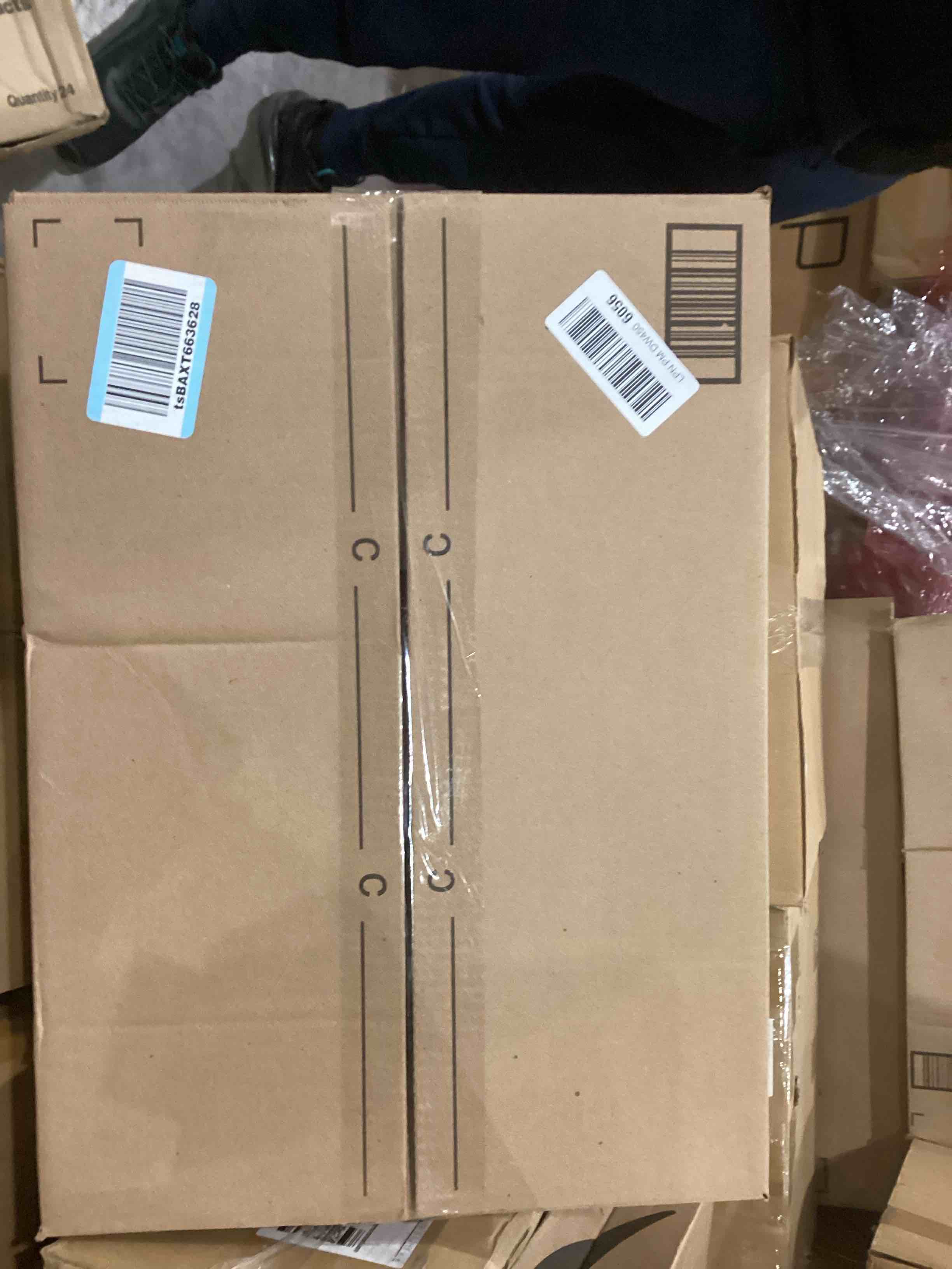 https://s3.amazonaws.com/lotting-images-prod/bidfta/GRA1988952_1746550428132.jpeg