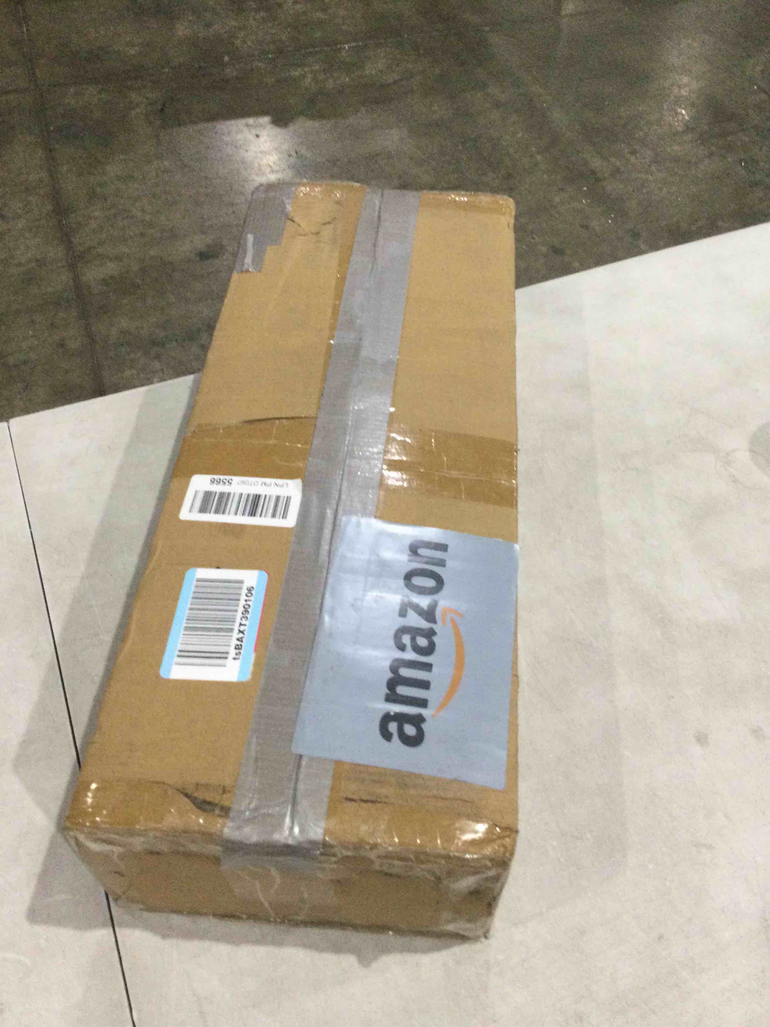 https://s3.amazonaws.com/lotting-images-prod/bidfta/GRA1989051_1746550357137.jpeg