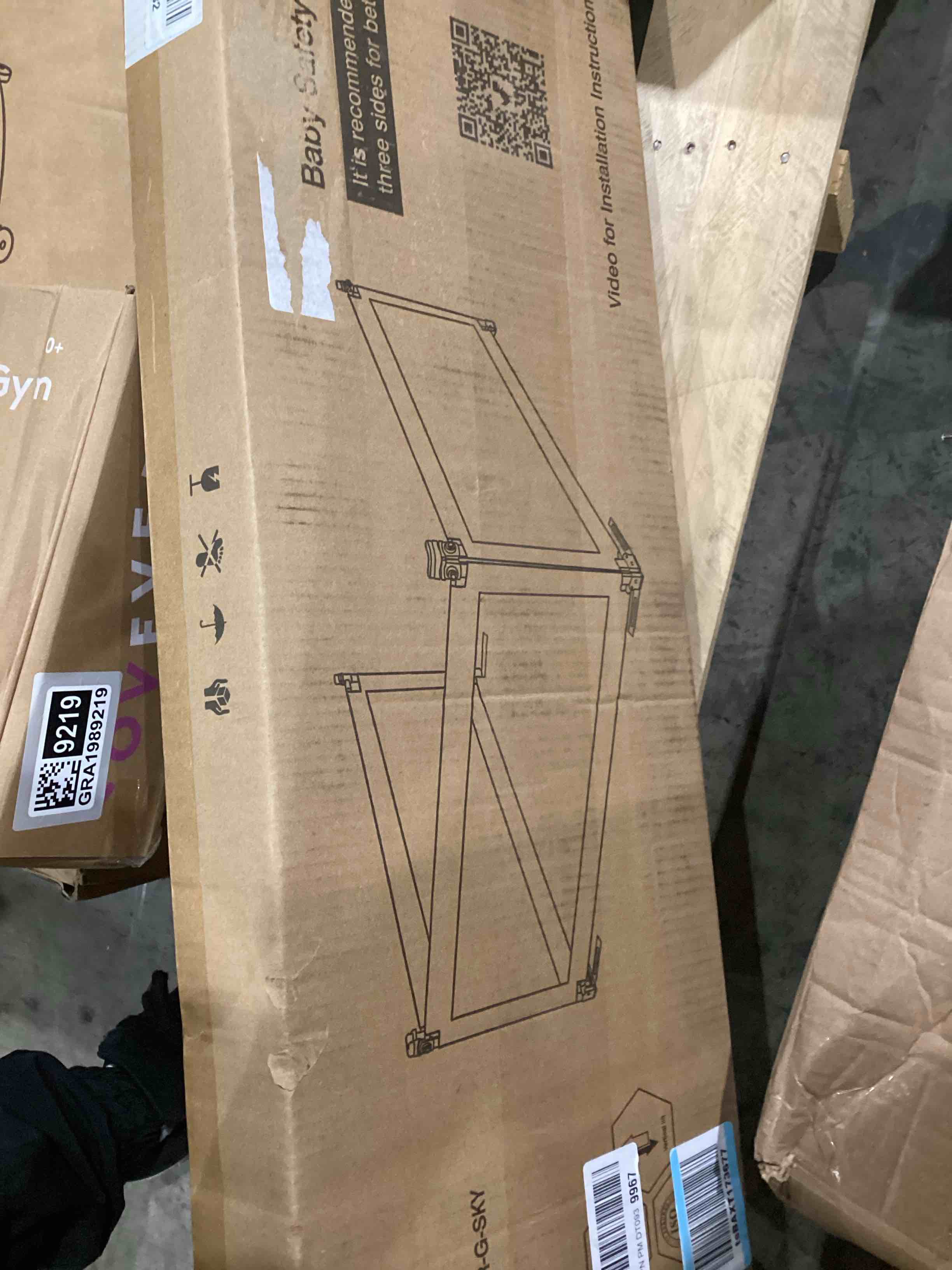 https://s3.amazonaws.com/lotting-images-prod/bidfta/GRA1989220_1746620635782.jpeg