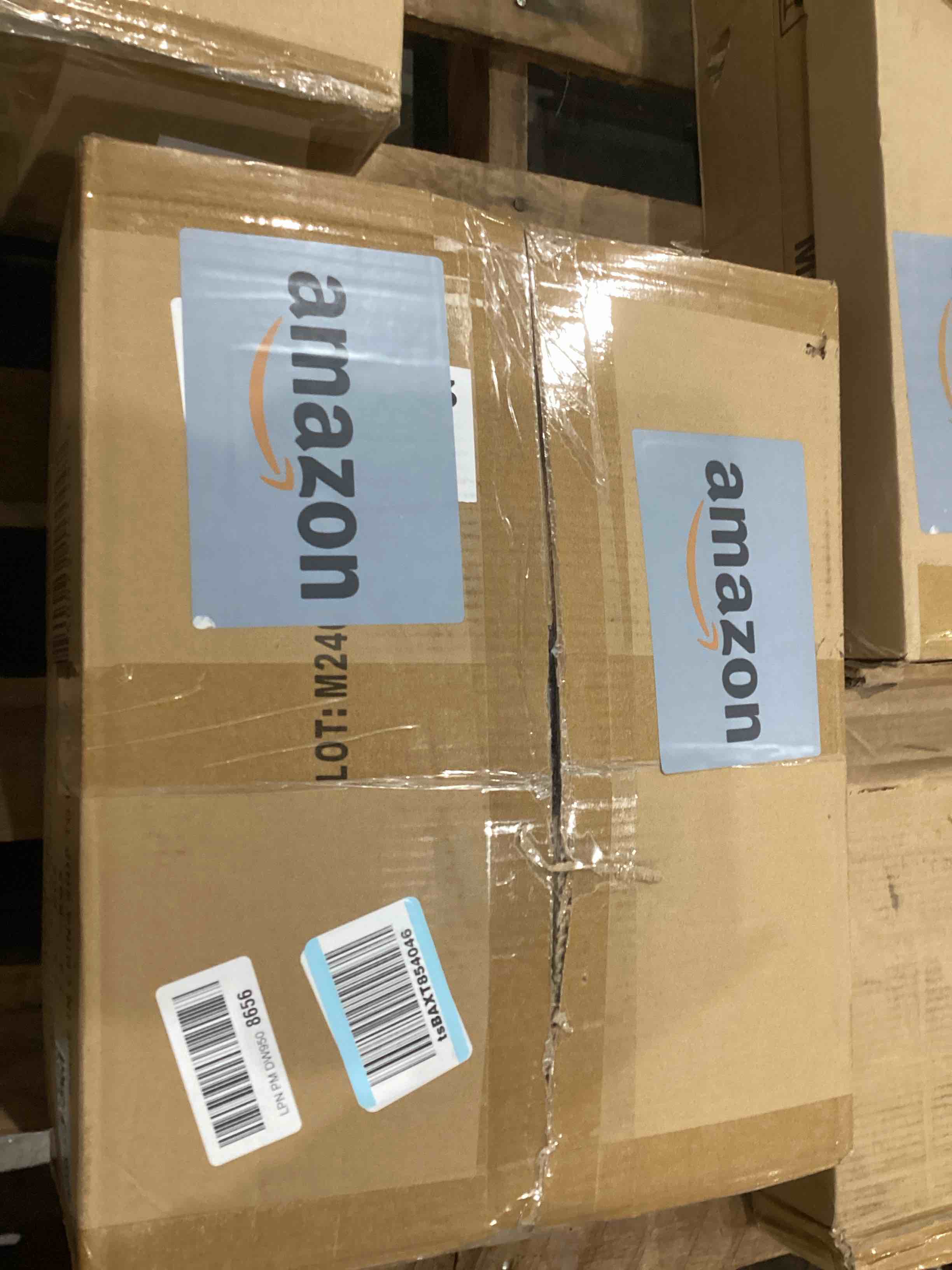https://s3.amazonaws.com/lotting-images-prod/bidfta/GRA1989296_1746617847763.jpeg