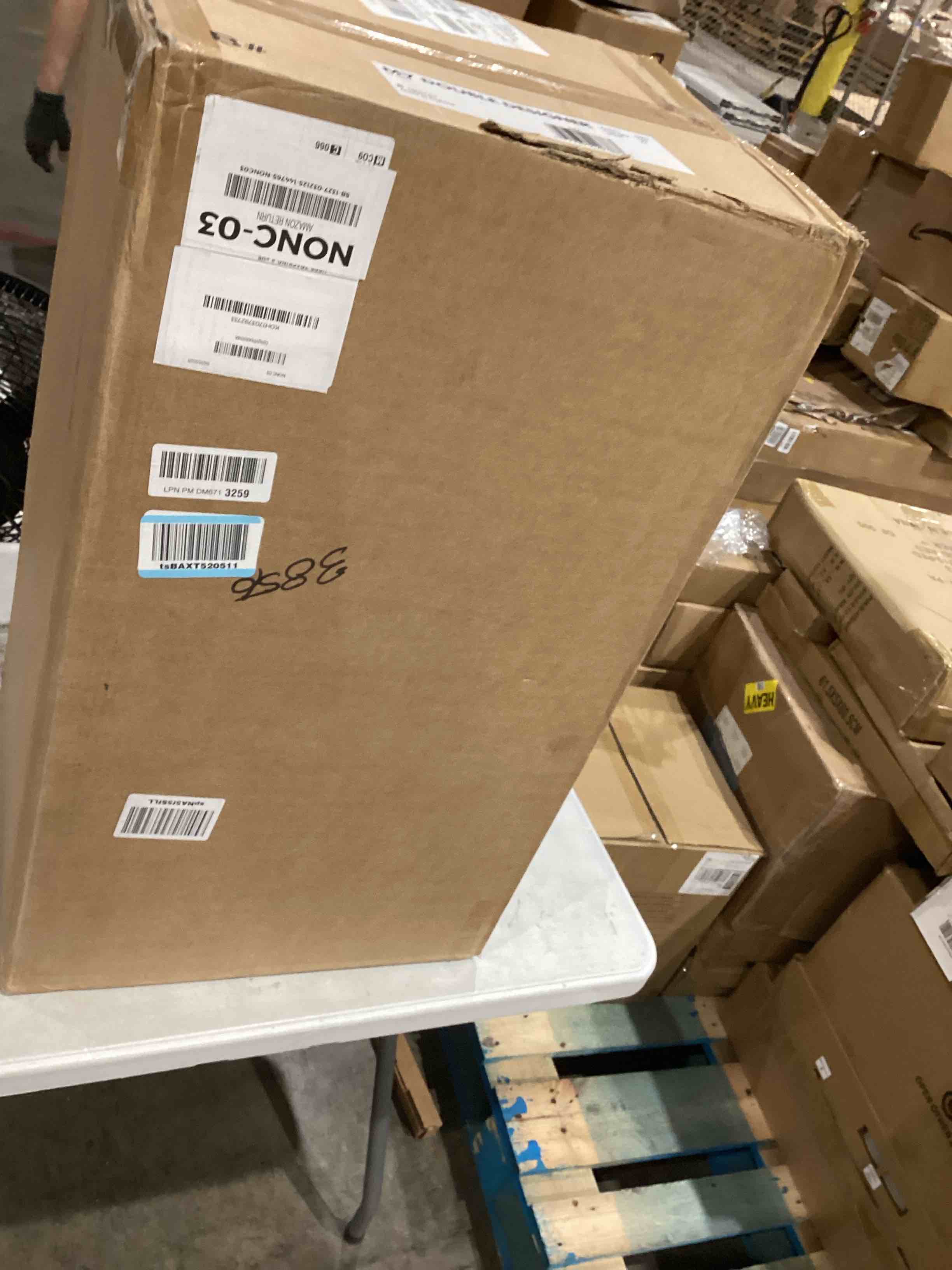 https://s3.amazonaws.com/lotting-images-prod/bidfta/GRA1989498_1746620681566.jpeg