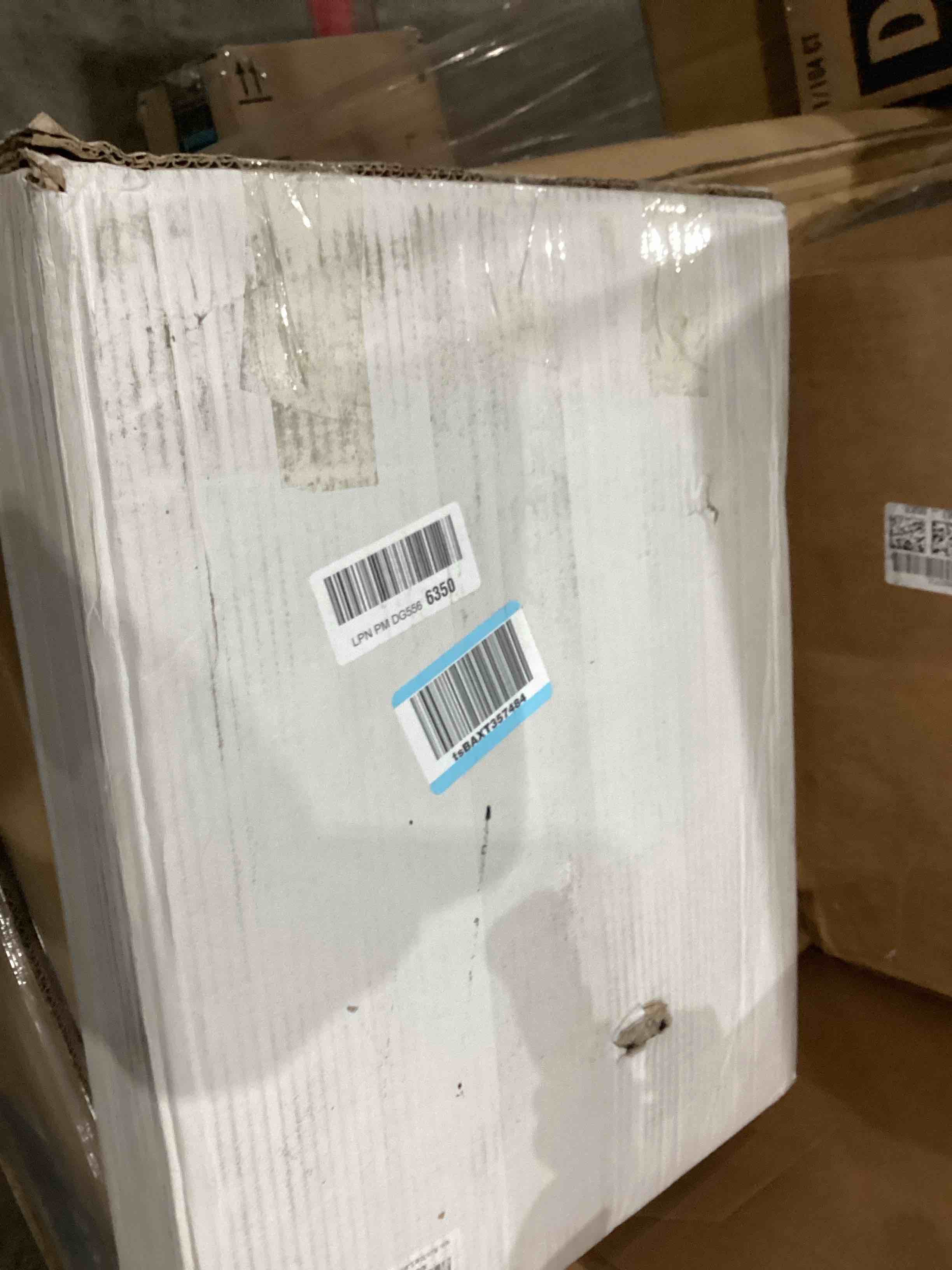 https://s3.amazonaws.com/lotting-images-prod/bidfta/GRA1989560_1746636764132.jpeg
